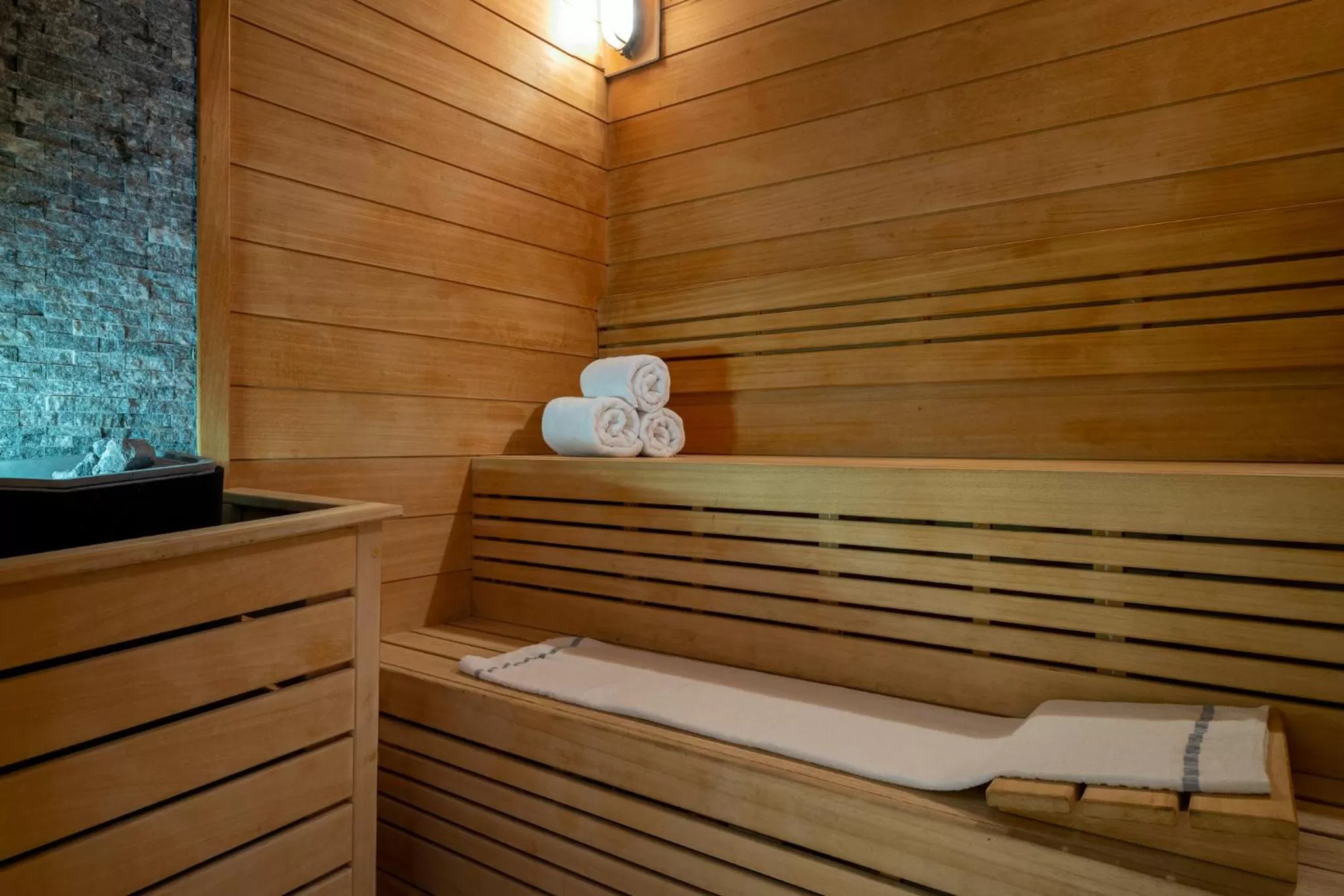 Sauna in Vert Lagoon Netanya By AFI Hotels