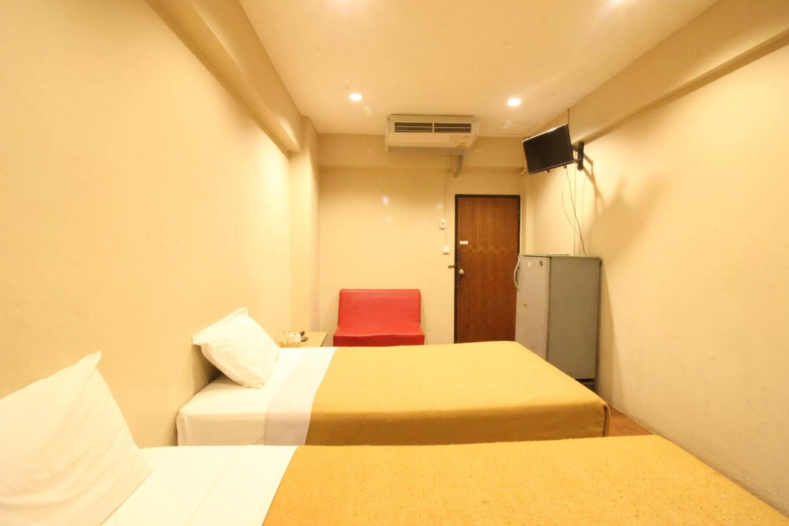 Bed in KKinn South Pattaya