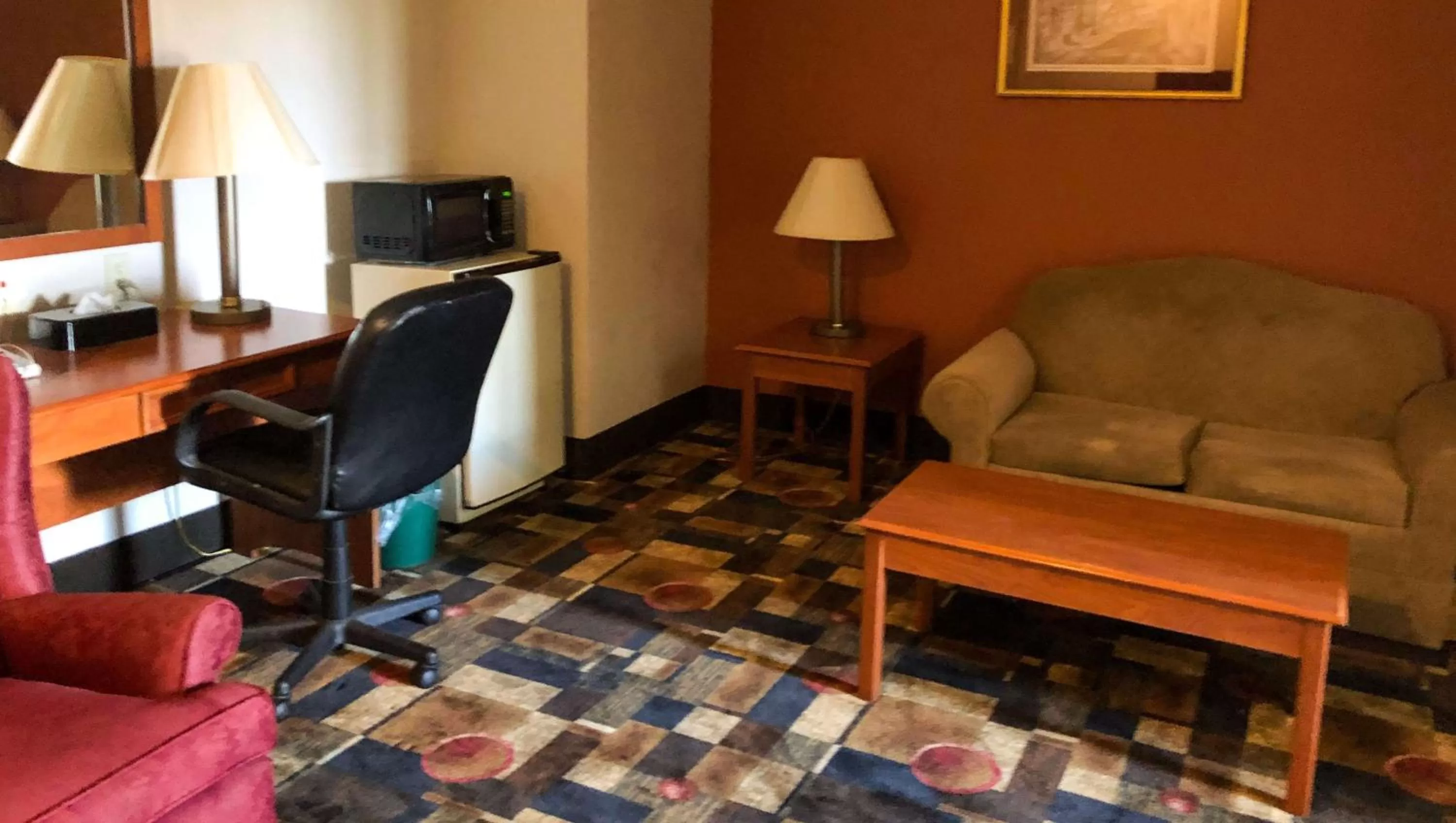 King Suite in Best Western Halito Inn