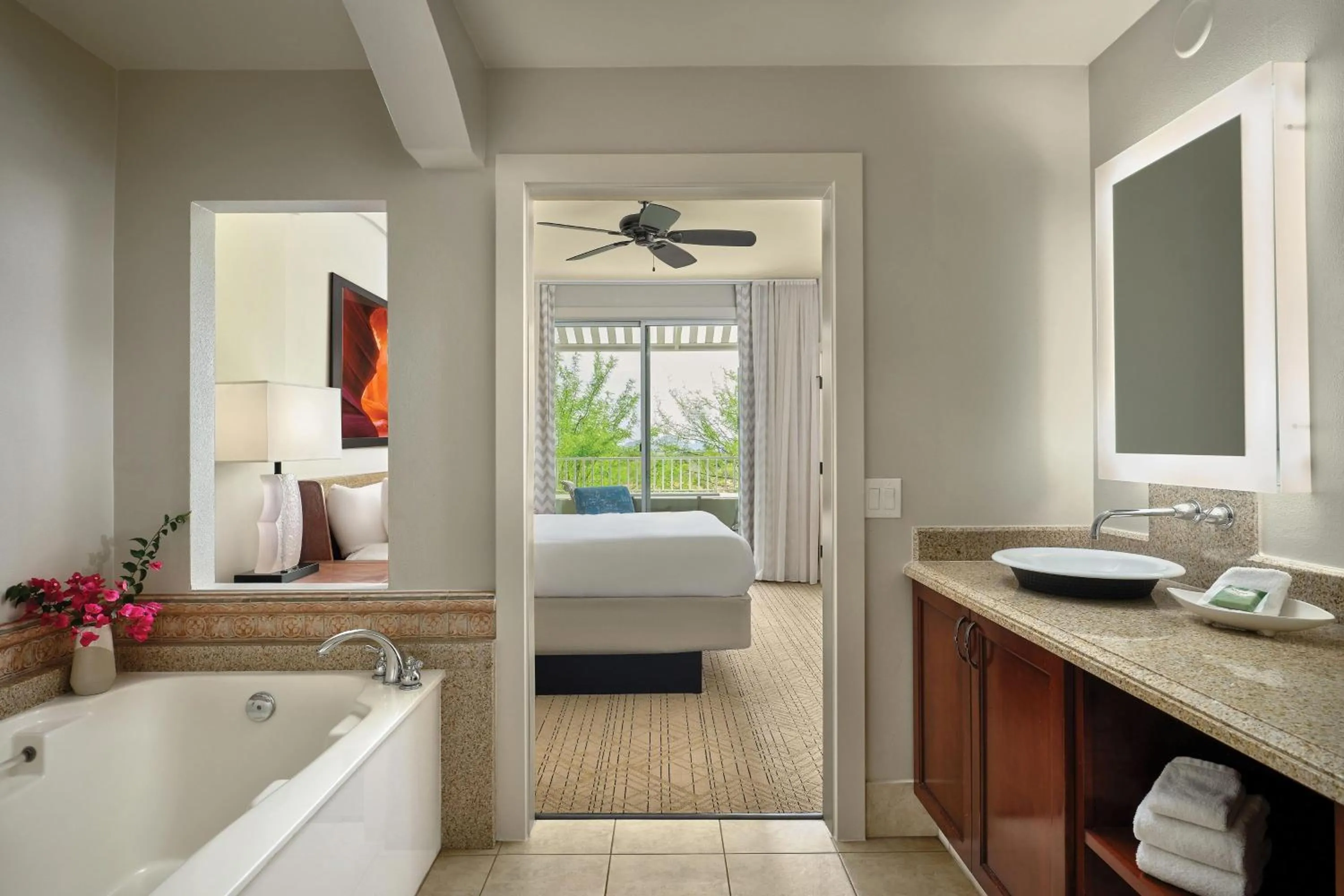 Bathroom, Bed in Marriott's Canyon Villas