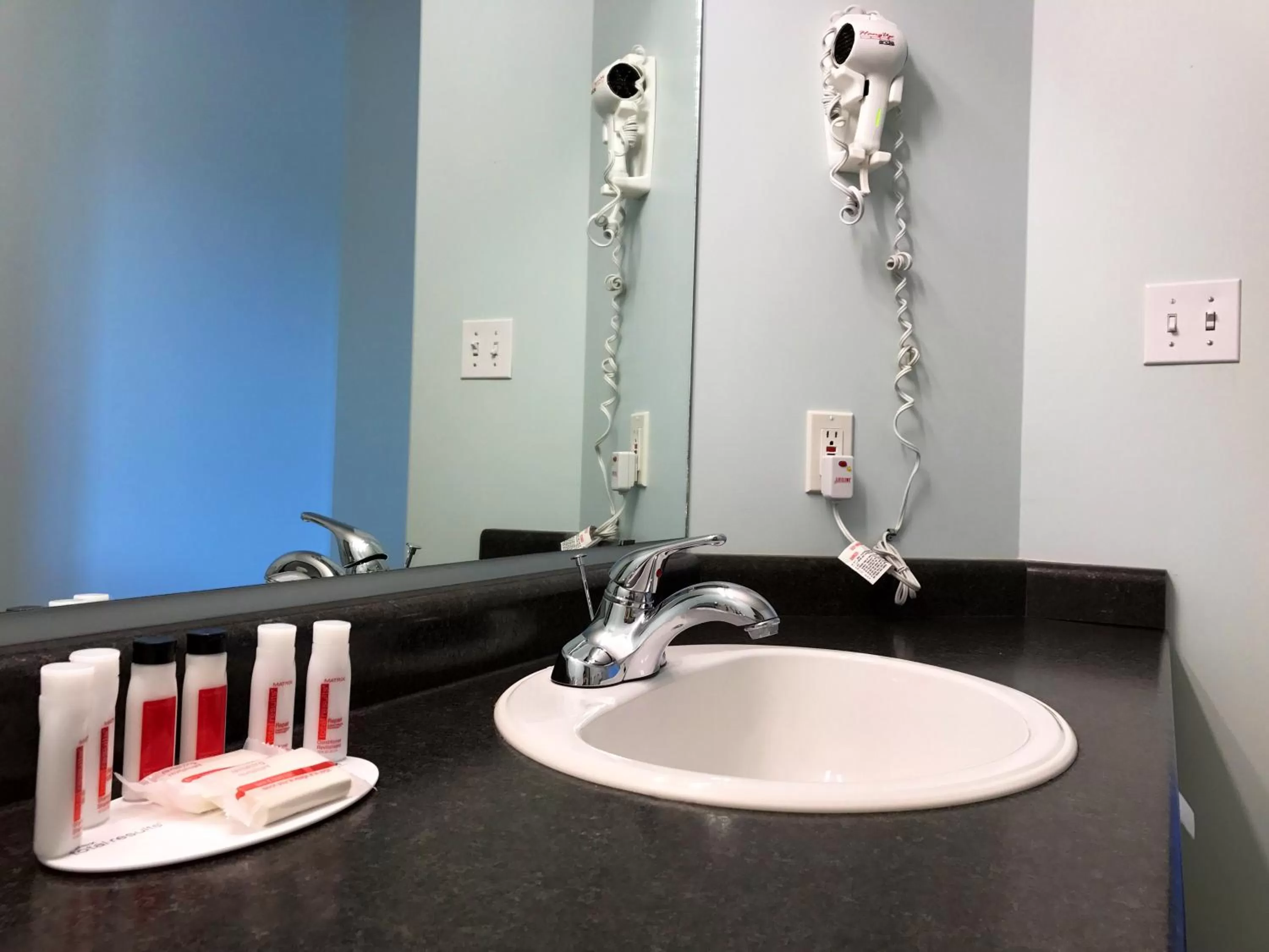 Property building in Super 8 by Wyndham Kindersley