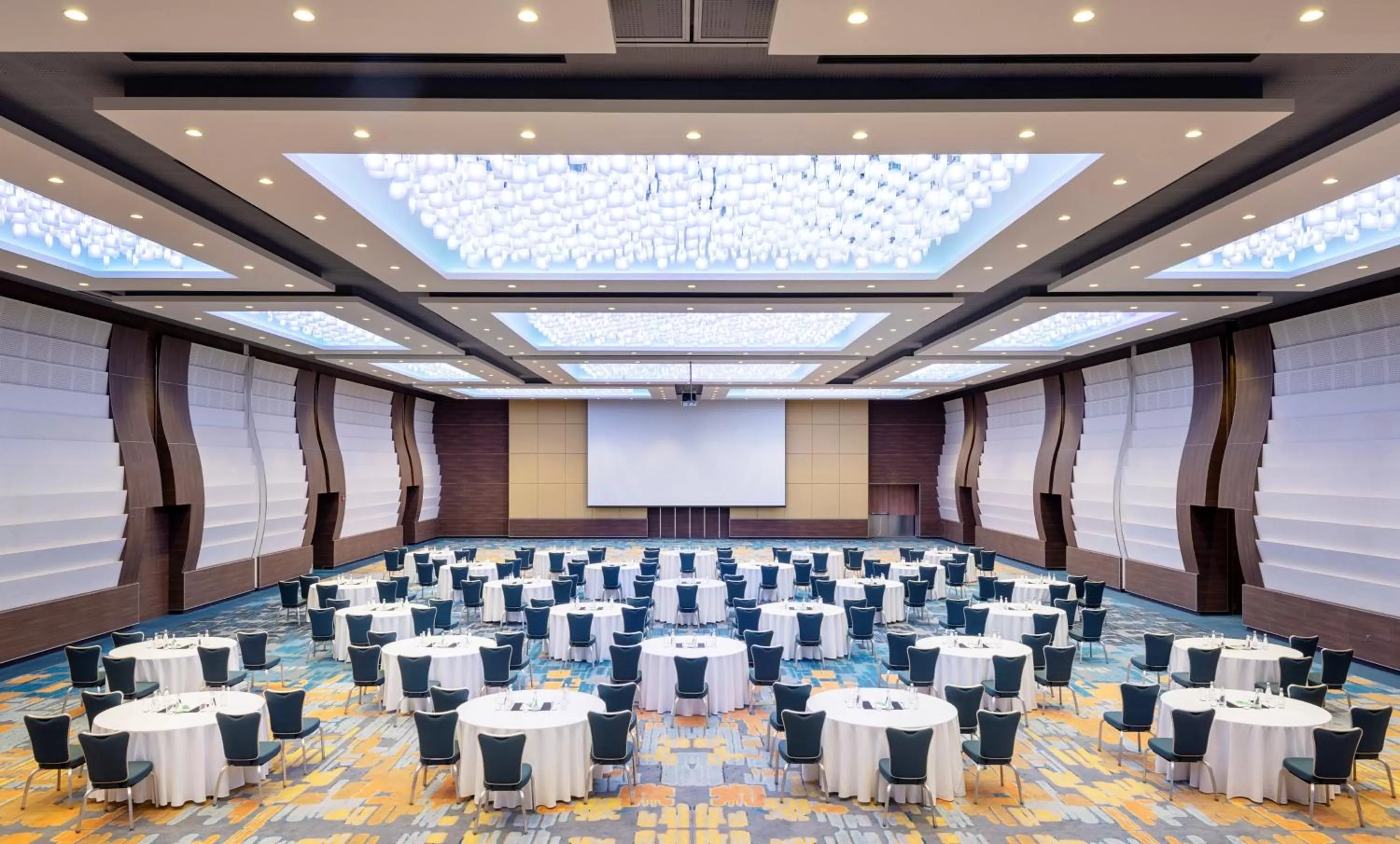 Meeting/conference room in Holiday Inn - Doha - The Business Park by IHG