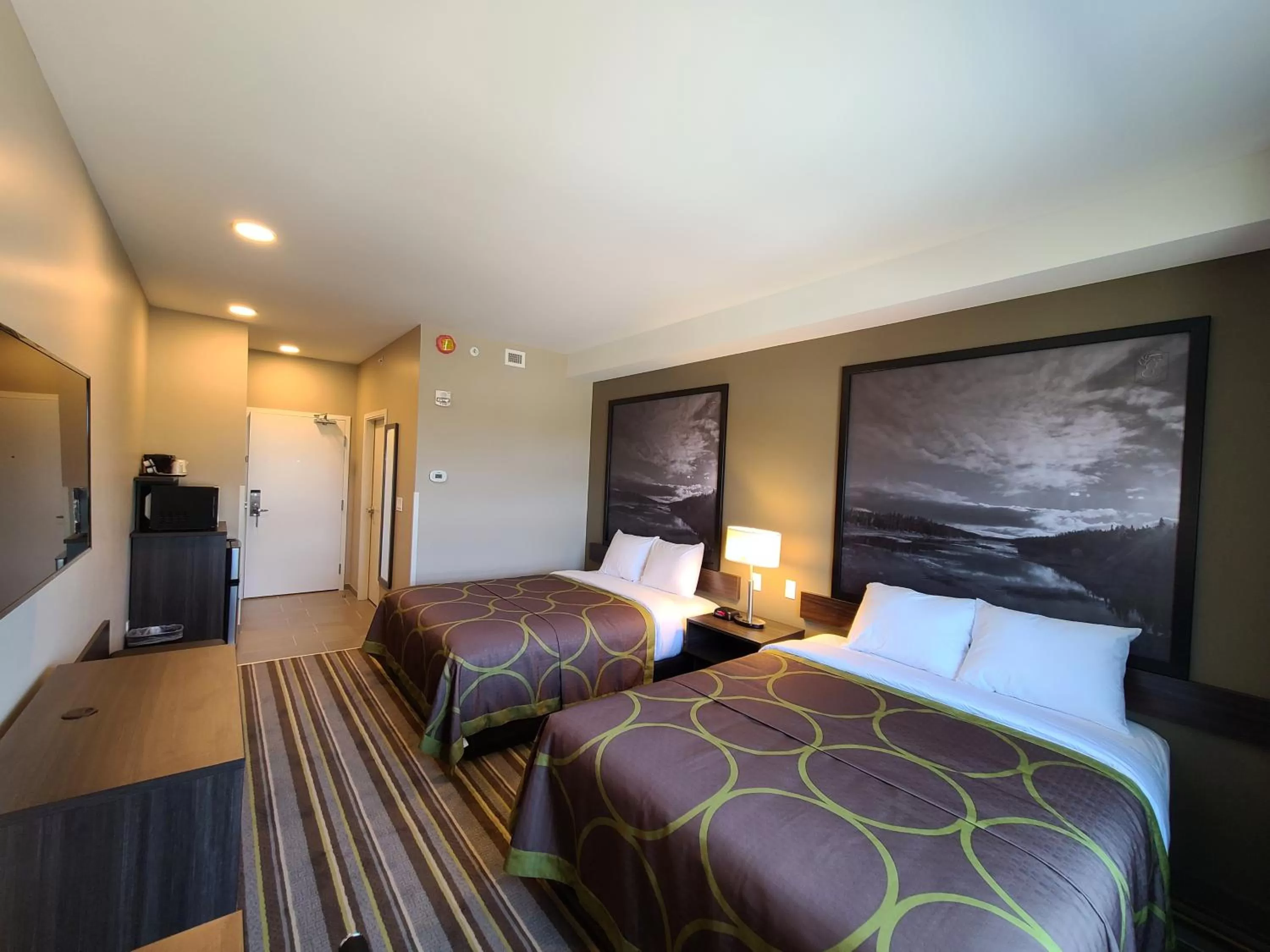 Bed in Super 8 by Wyndham Thompson