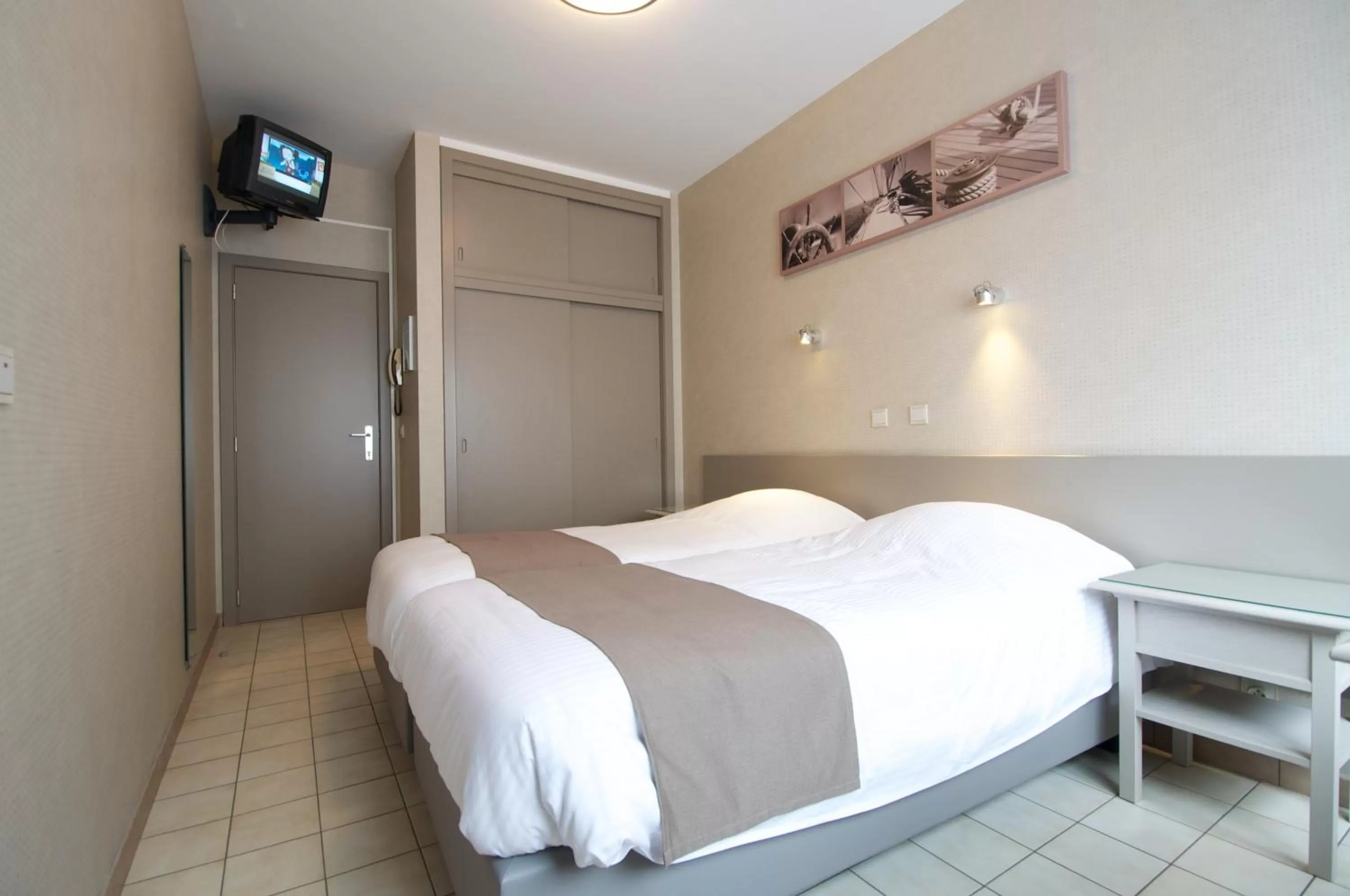 Bedroom, Bed in Hotel De Golf