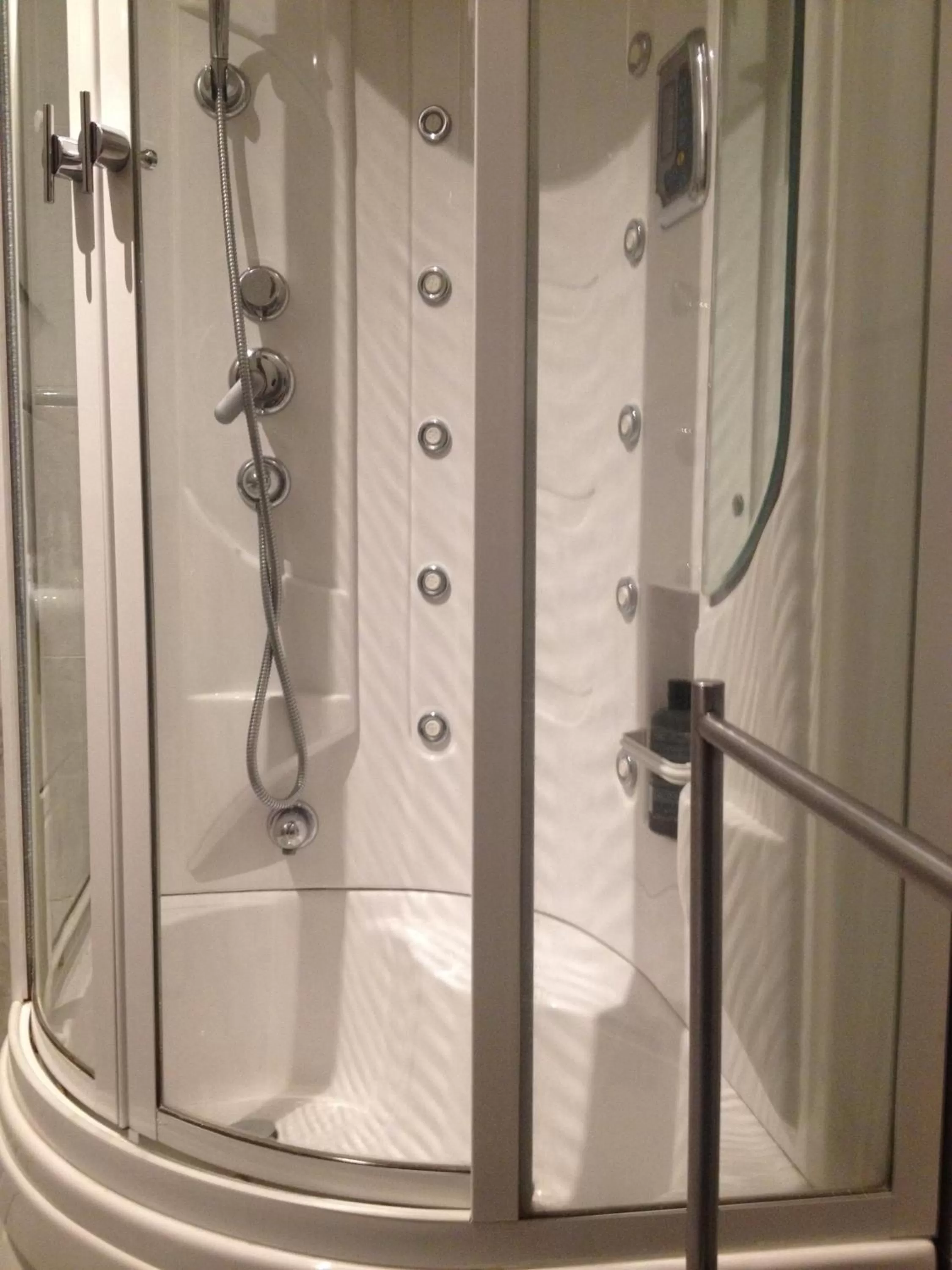 Bathroom in B&B Via Roma suite - Ortona Rooms