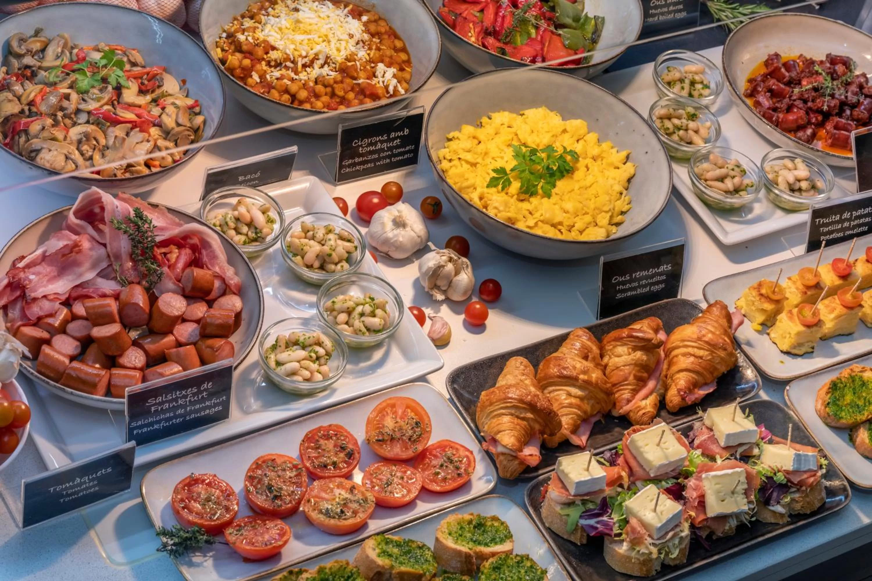 Buffet breakfast in SERHS Carlit Boutique Hotel