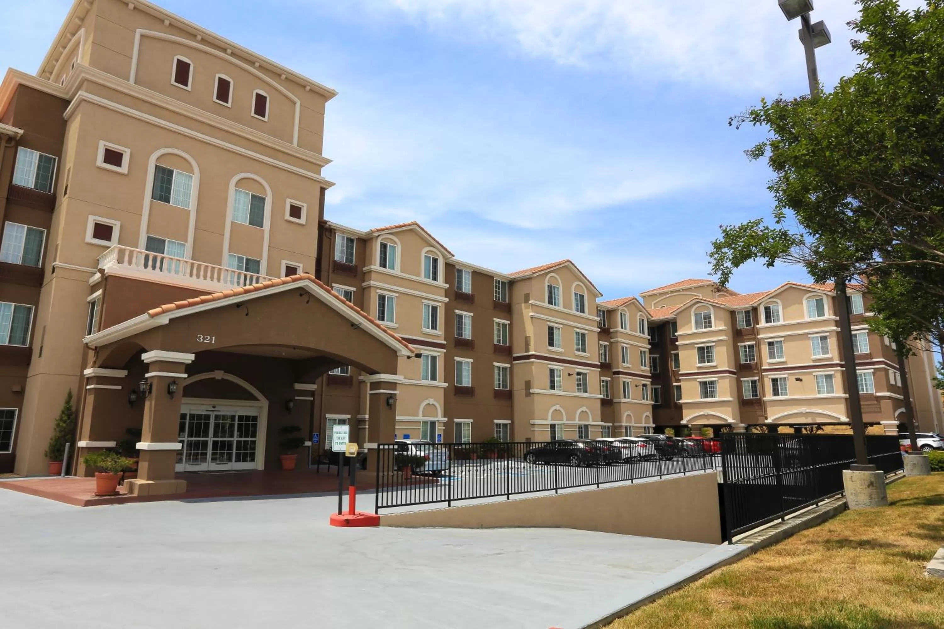 Property building in Staybridge Suites Silicon Valley - Milpitas by IHG