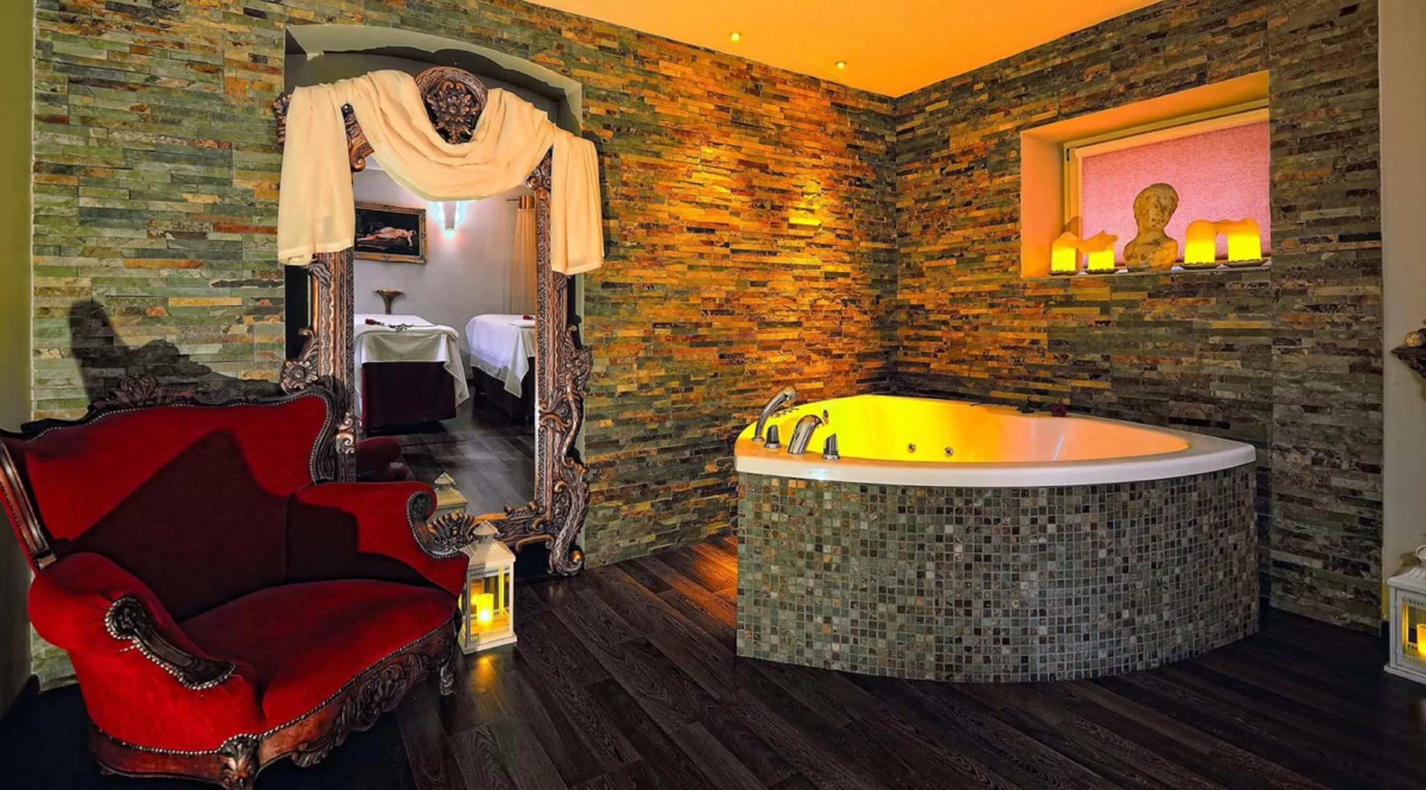 Hot Tub in Bohema Boutique Hotel & Spa