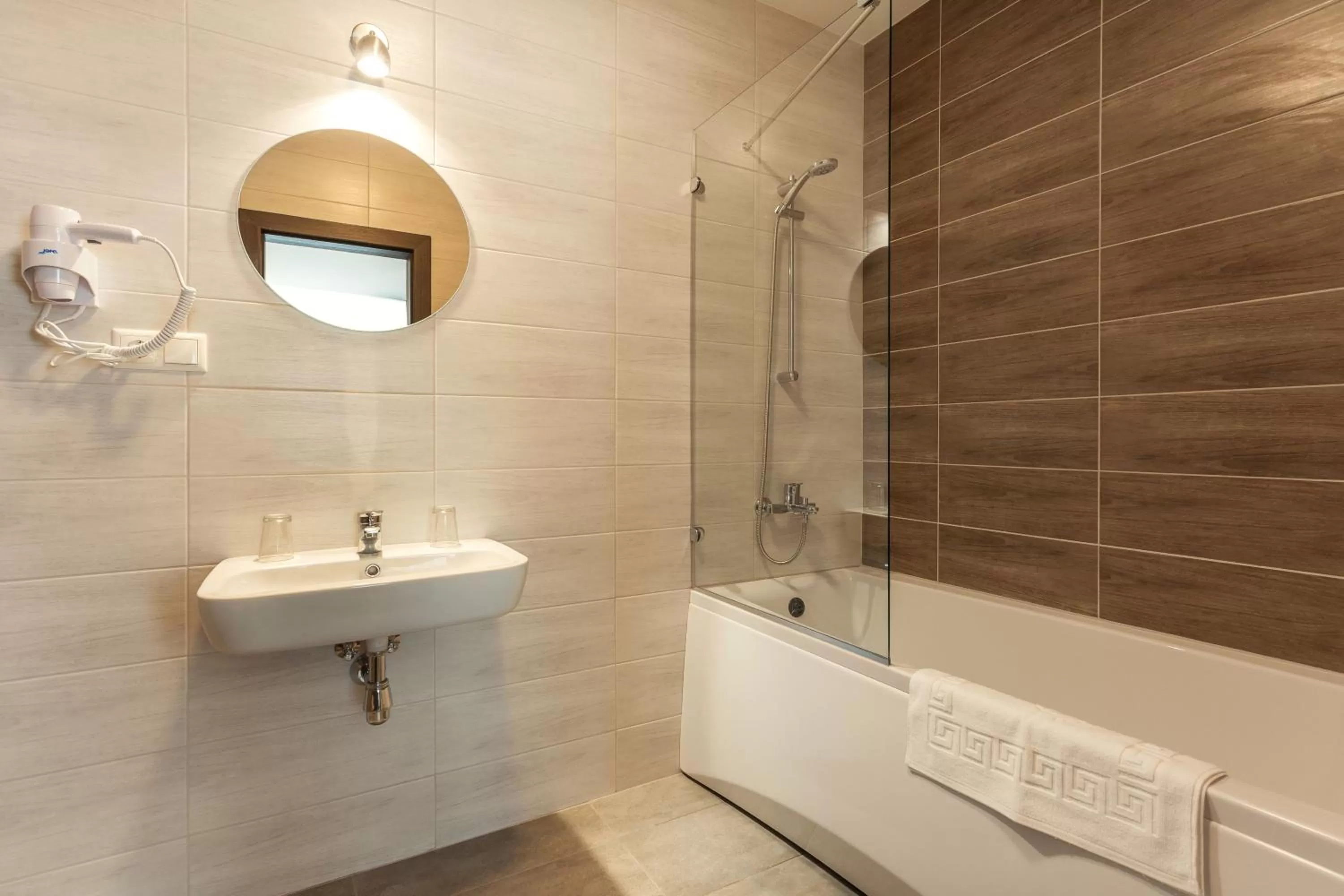 Bathroom in Old Town Trio