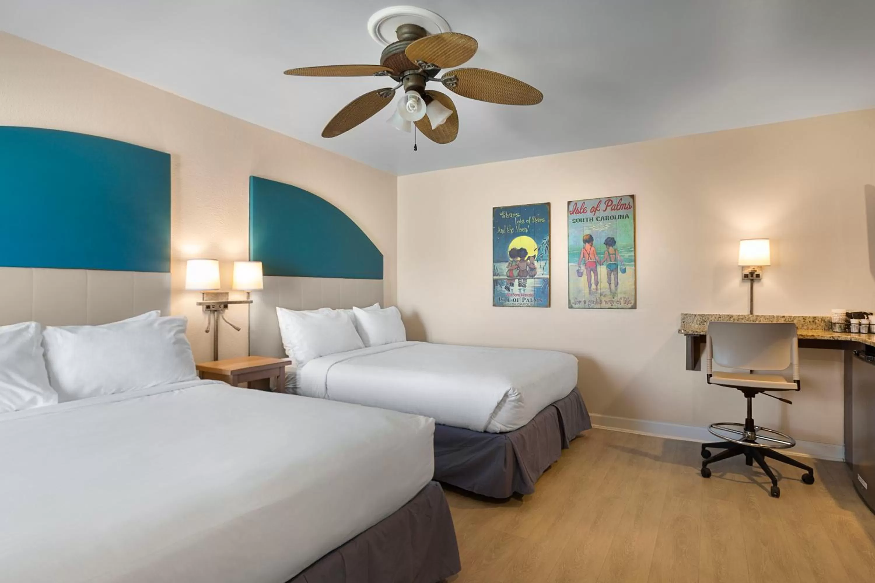 Bed in Seaside Inn - Isle of Palms