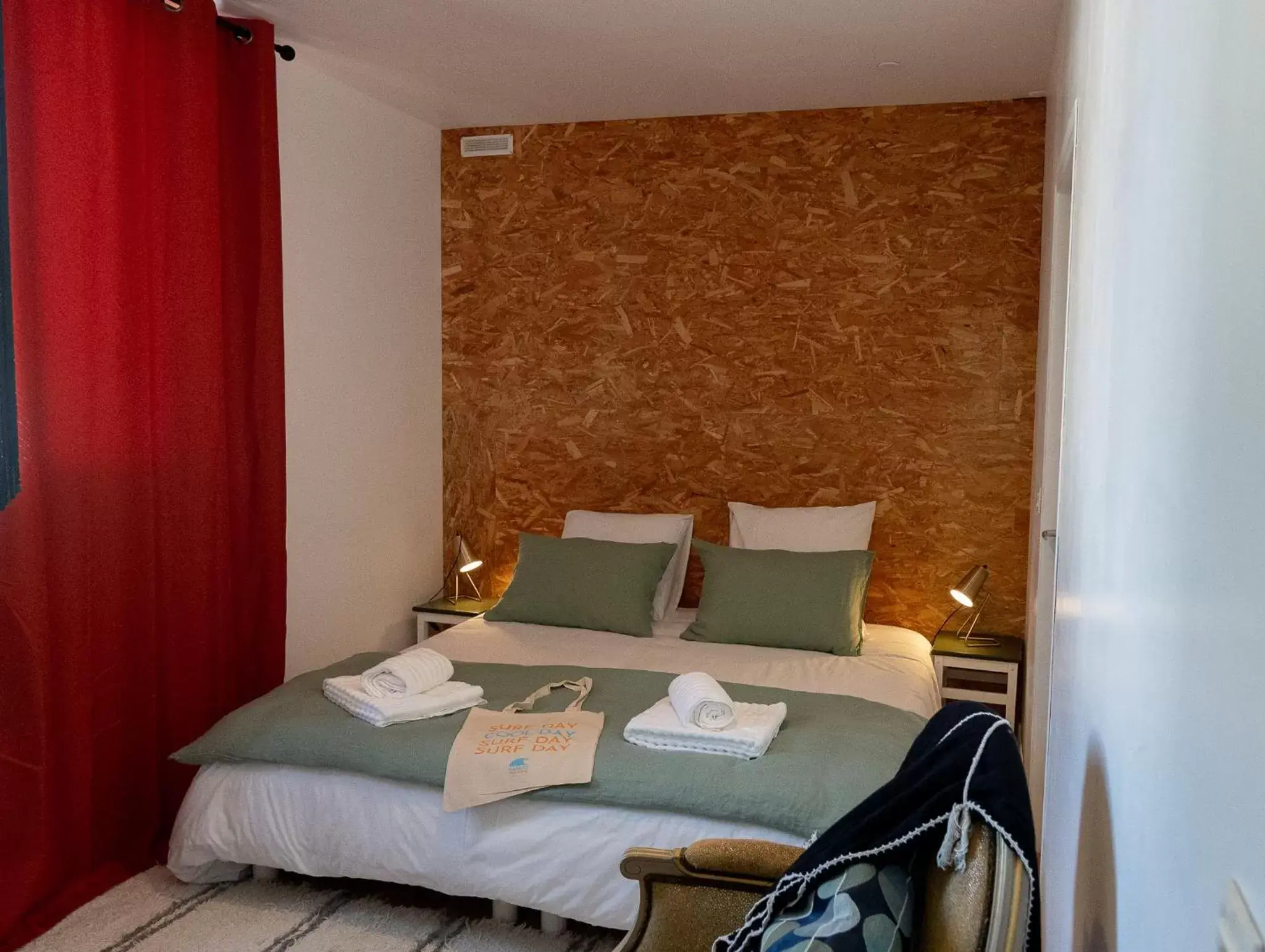 Double Room in Biarritz Surf Lodge Chambre d'hôtes Double Room in Biarritz Surf Lodge Chambre d'hôtes