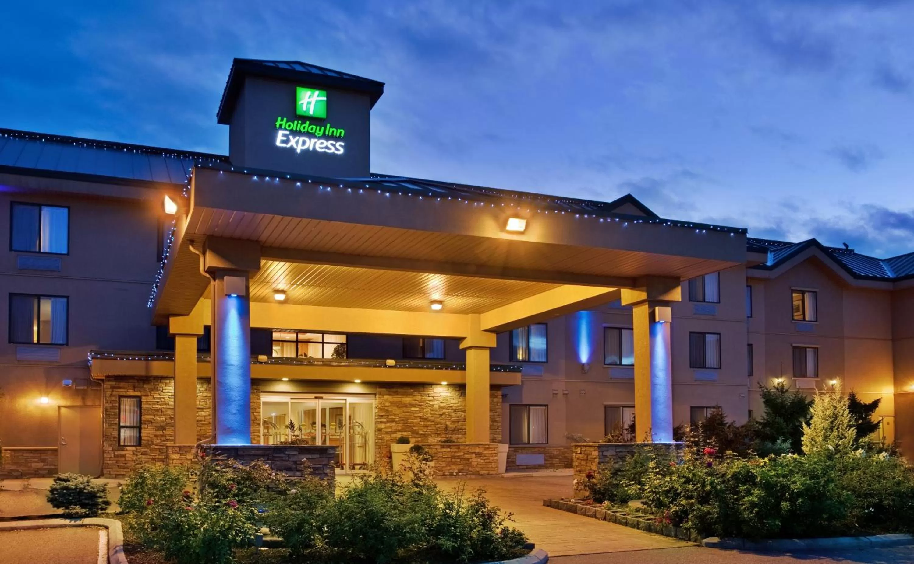 Property building in Holiday Inn Express Hotel & Suites Vernon by IHG