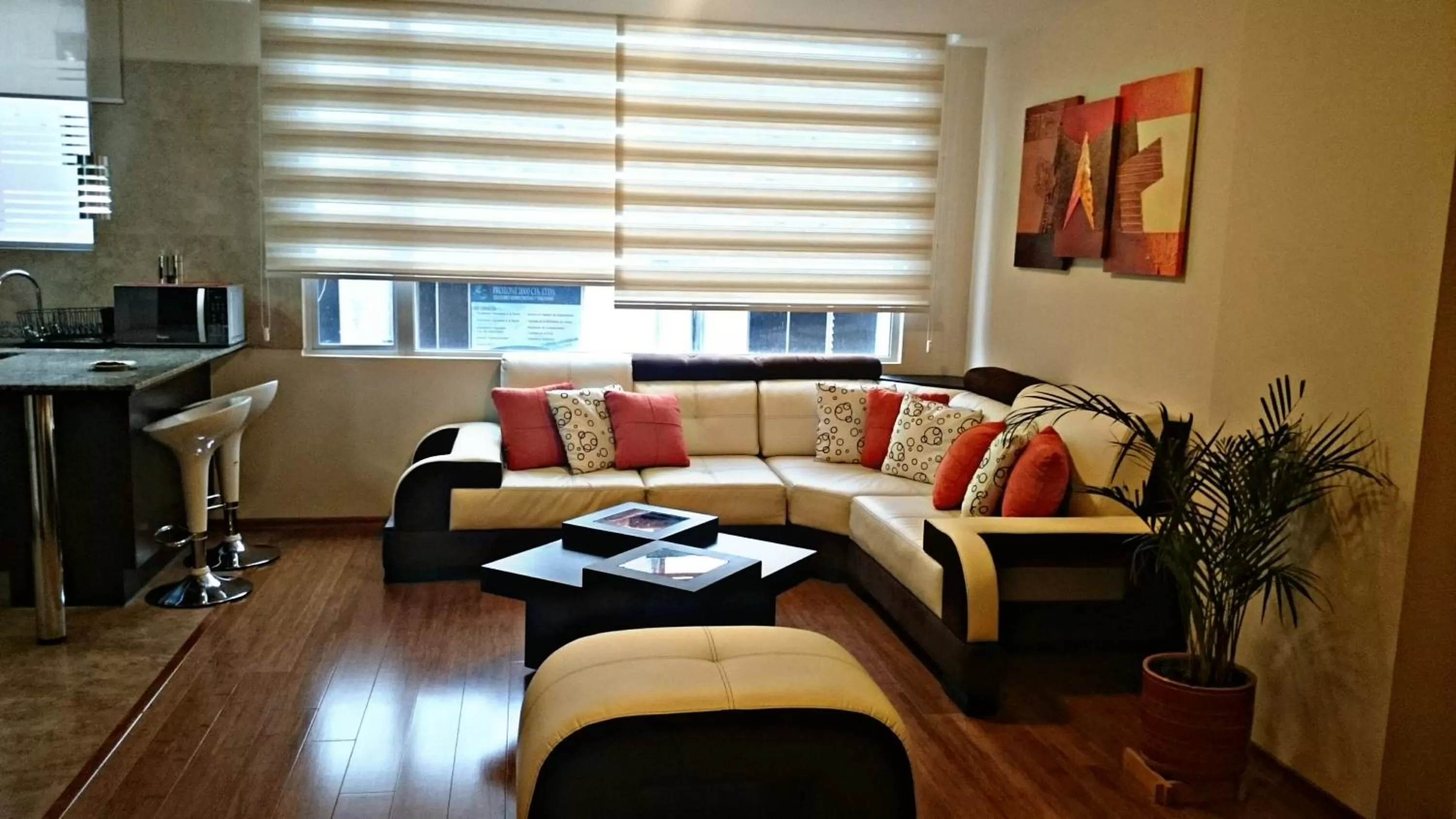 TV and multimedia, Seating Area in Misuitehotel La Carolina Quito