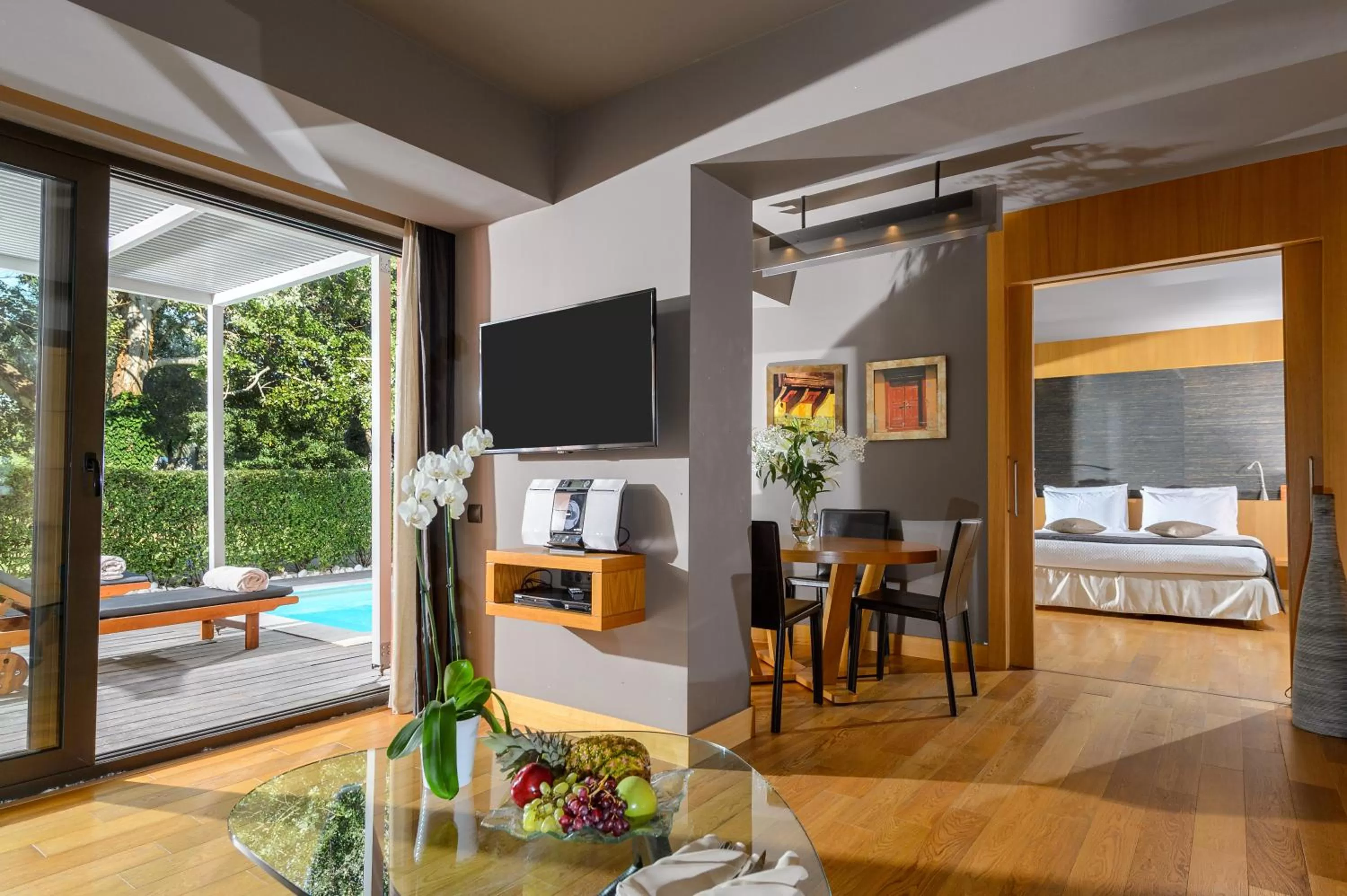 TV and multimedia, Bed in Alexander Beach Hotel & Spa