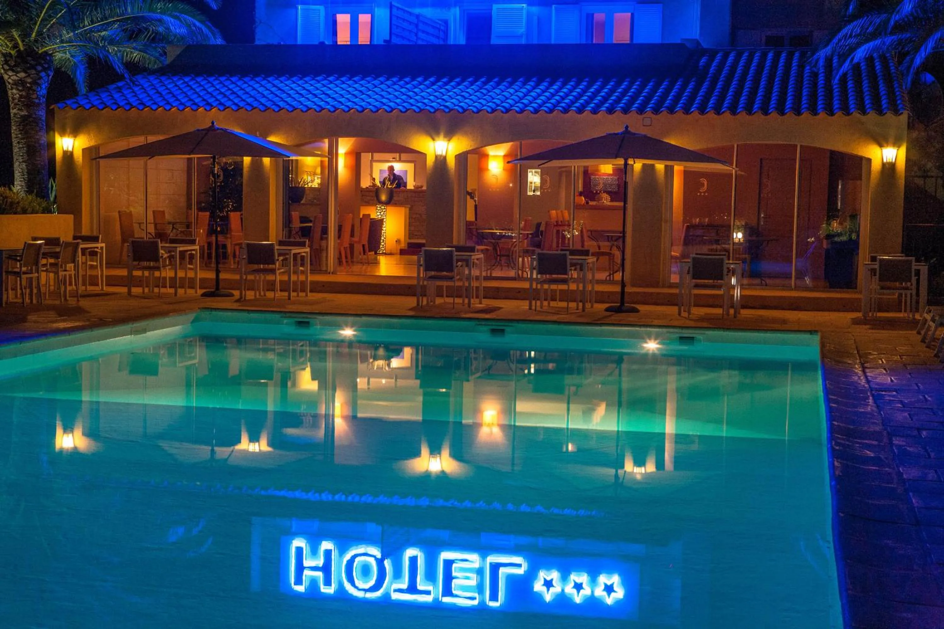 Property building in Hotel Cesario