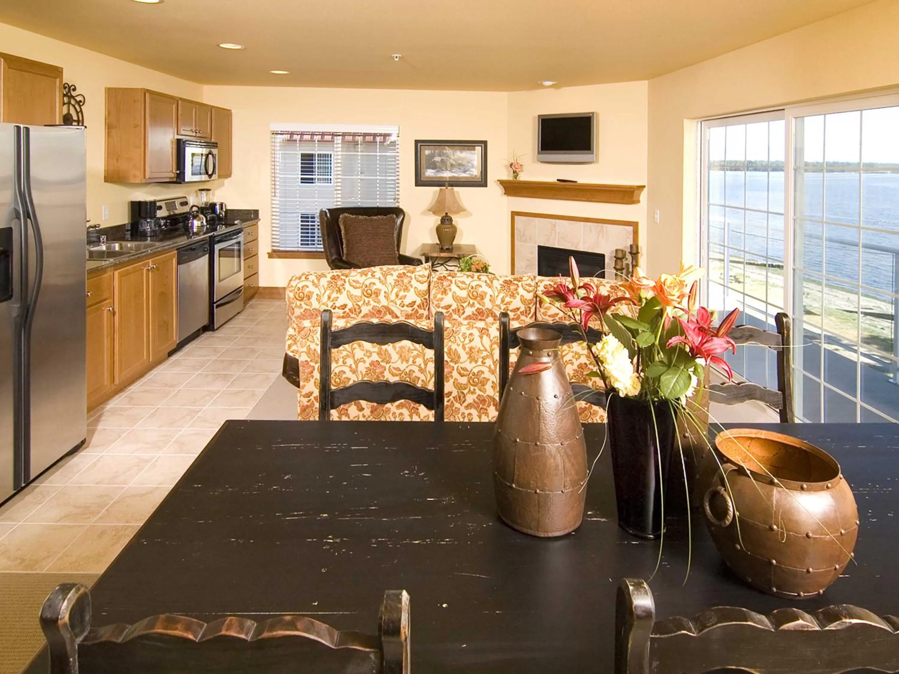 Kitchen or kitchenette in Raintree's Sandcastle, Birch Bay