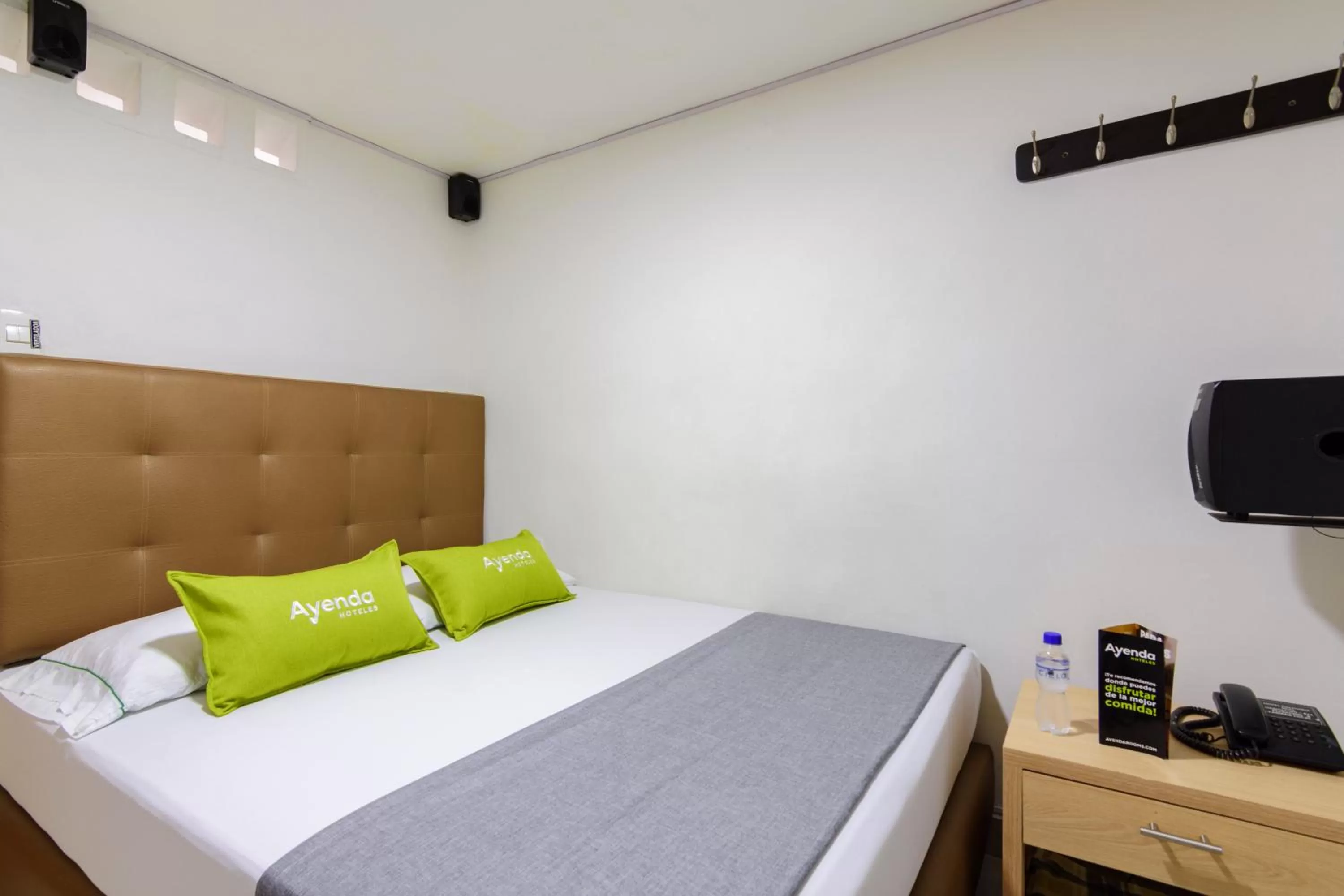 Bed in Hotel Colombia Avenida