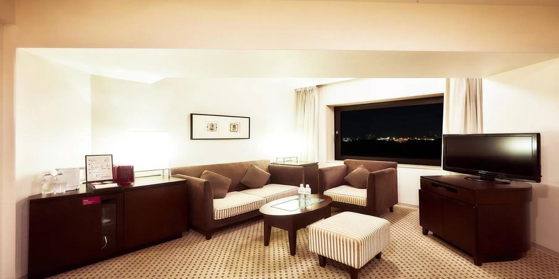 Photo of the whole room in ANA Crowne Plaza Narita by IHG