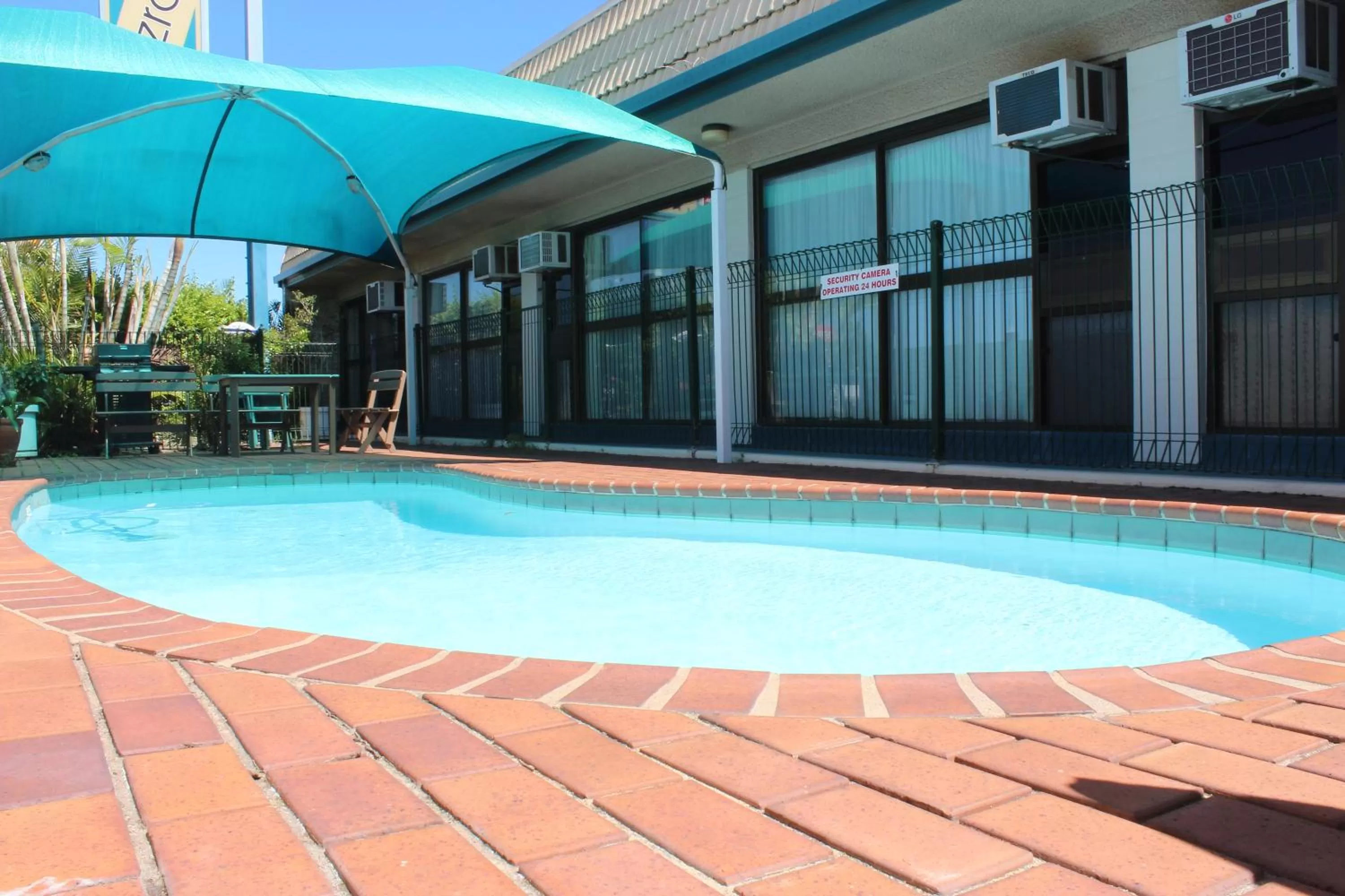 Swimming Pool in Fitzroy Motor Inn