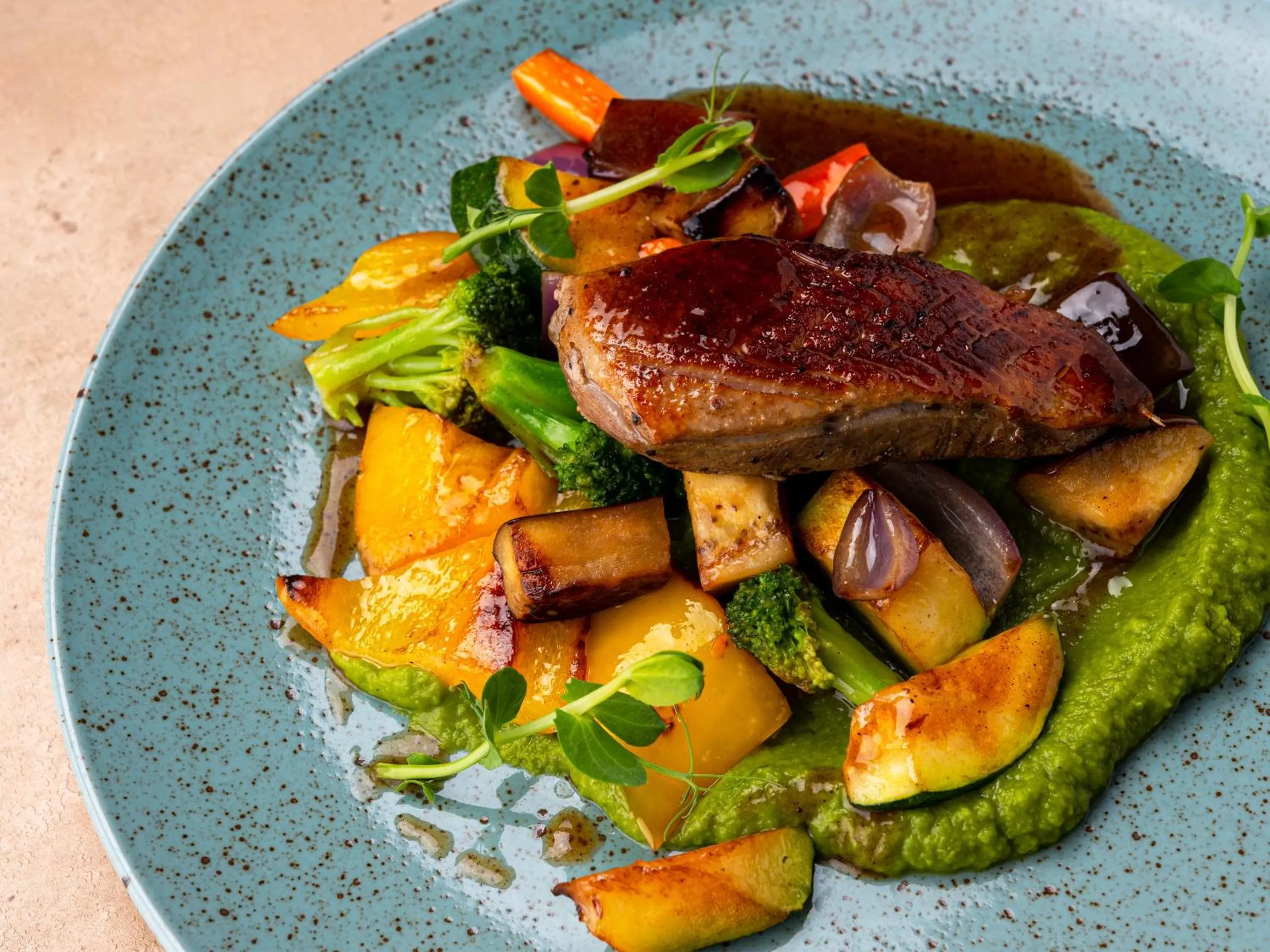 Restaurant/places to eat in Bellevue Park Hotel Riga with FREE Parking