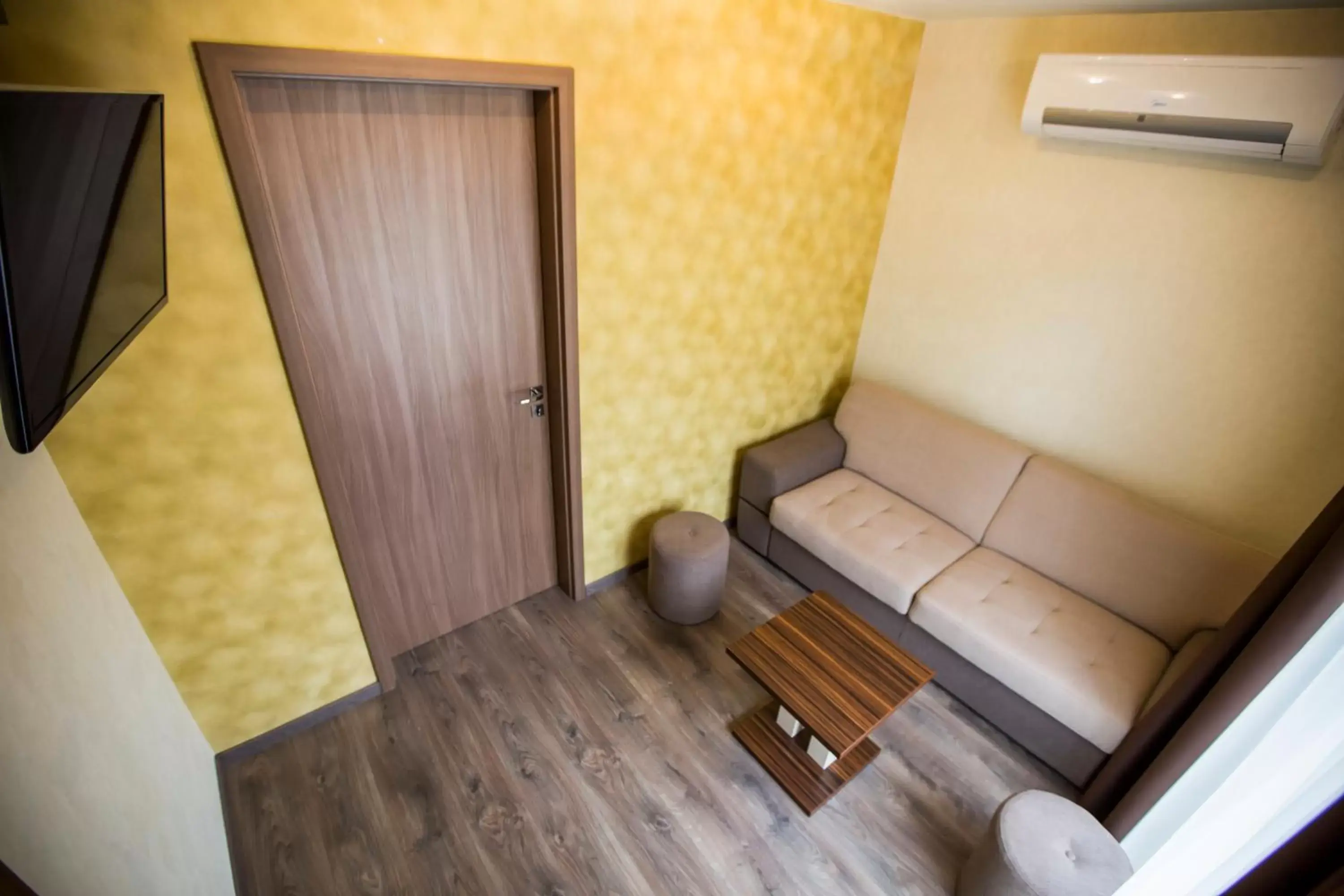 Standard Family Room in Pole Position Beach Hotel Standard Family Room in Pole Position Beach Hotel