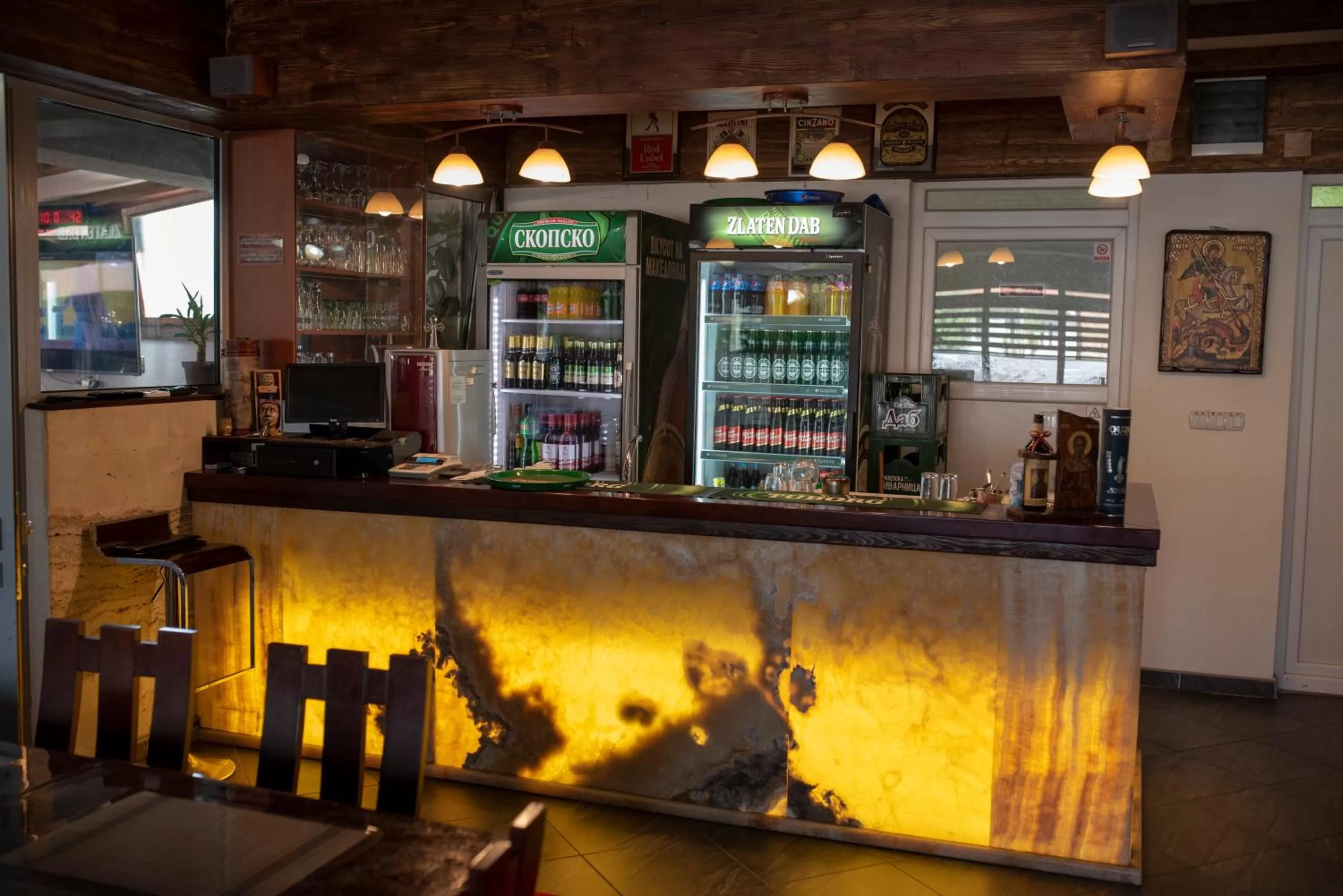 Lounge/Bar in DIONIS Rooms & Apartments