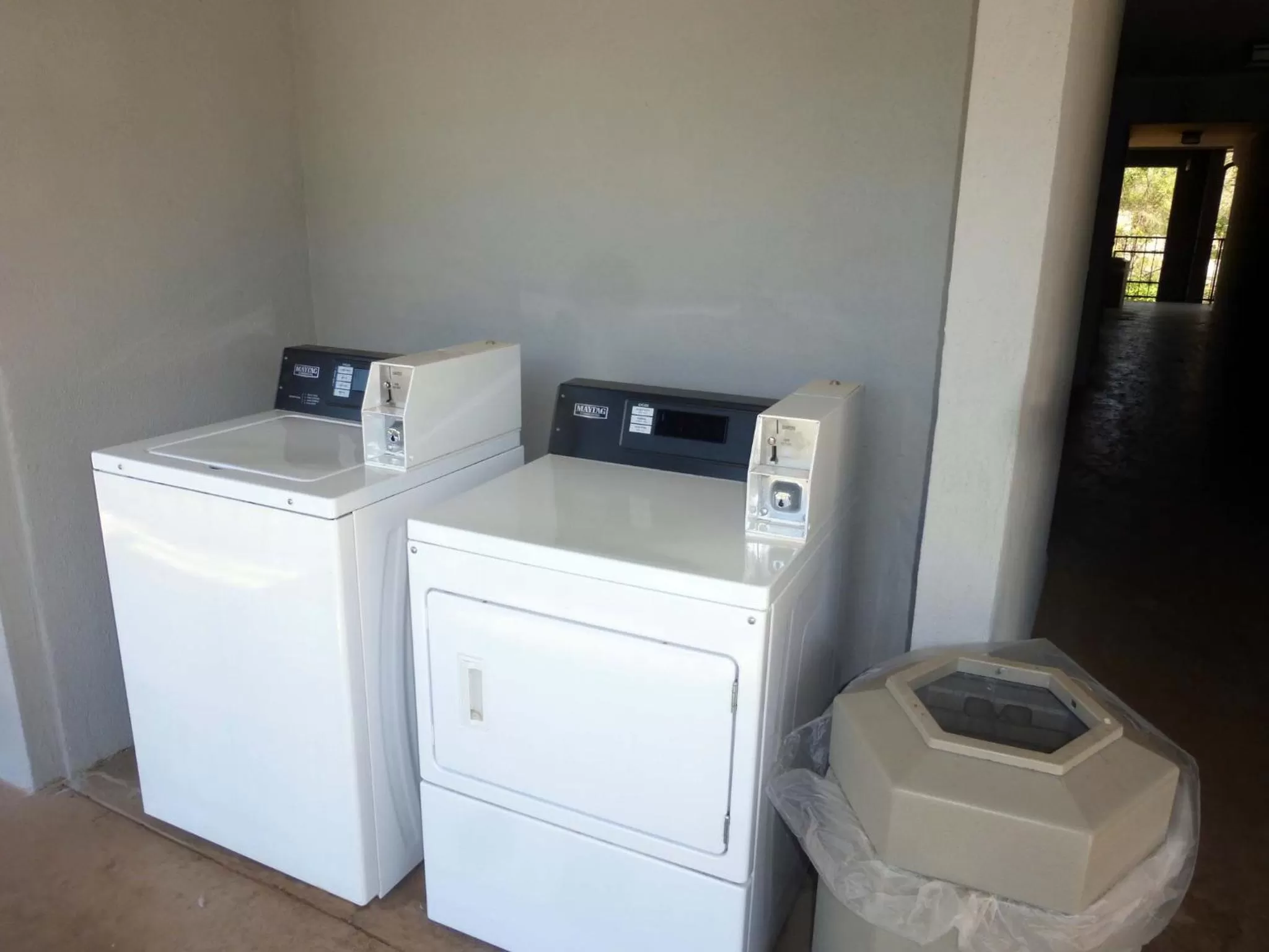 laundry in Red Roof Inn Tallahassee East