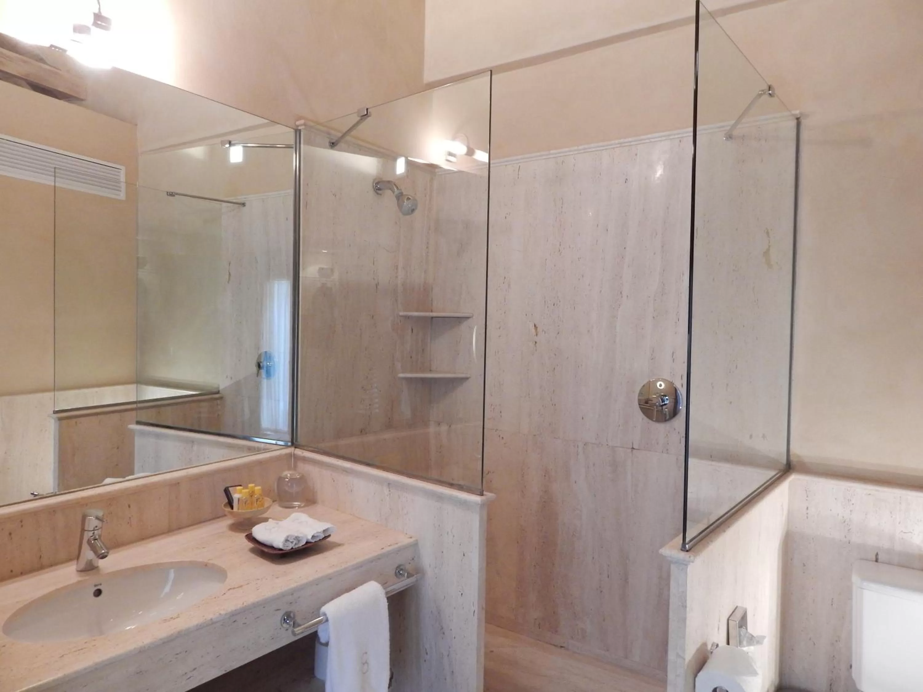 Deluxe Double Room in Hotel Boutique Corral del Rey