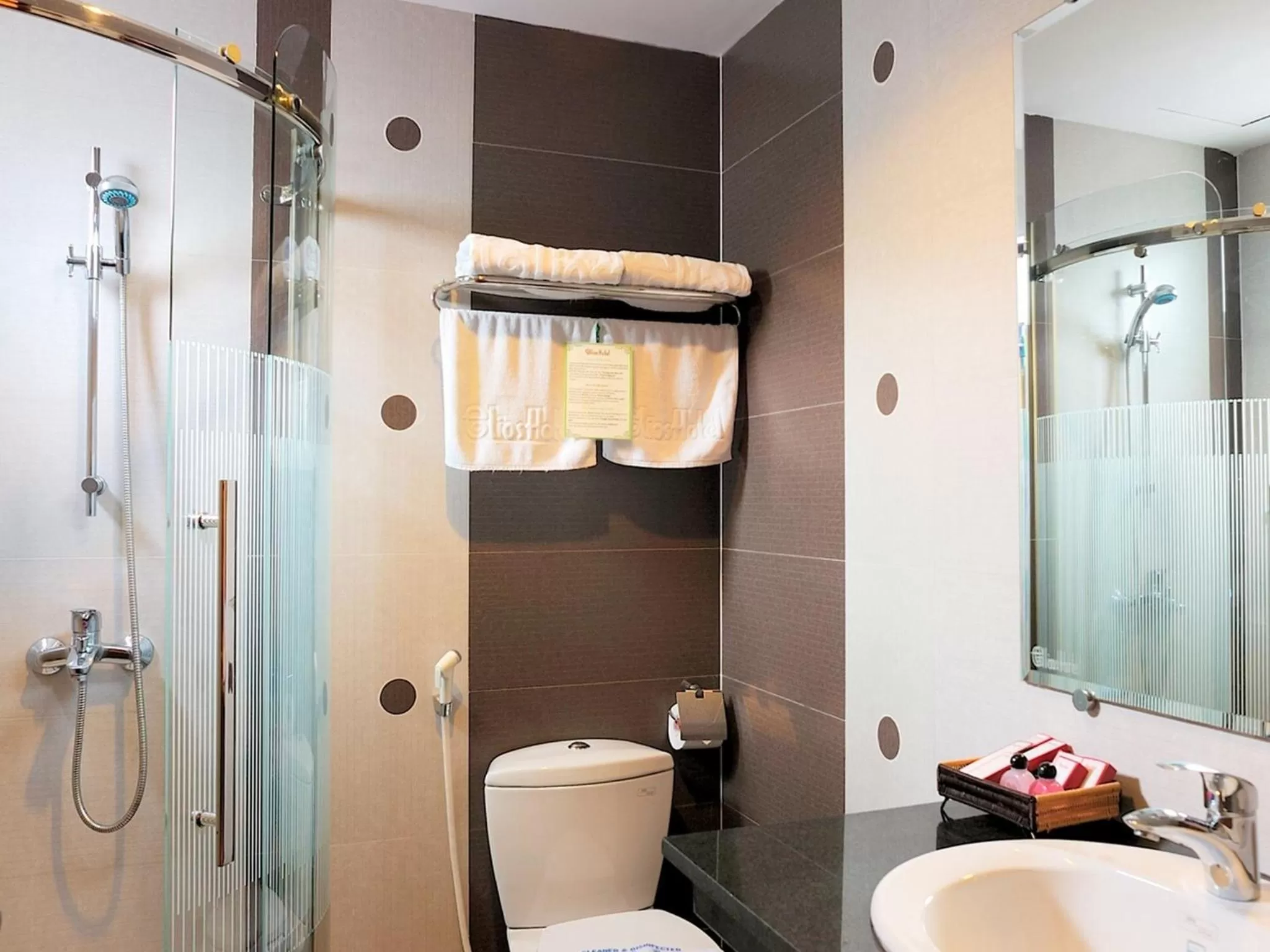 Bathroom in Elios Hotel