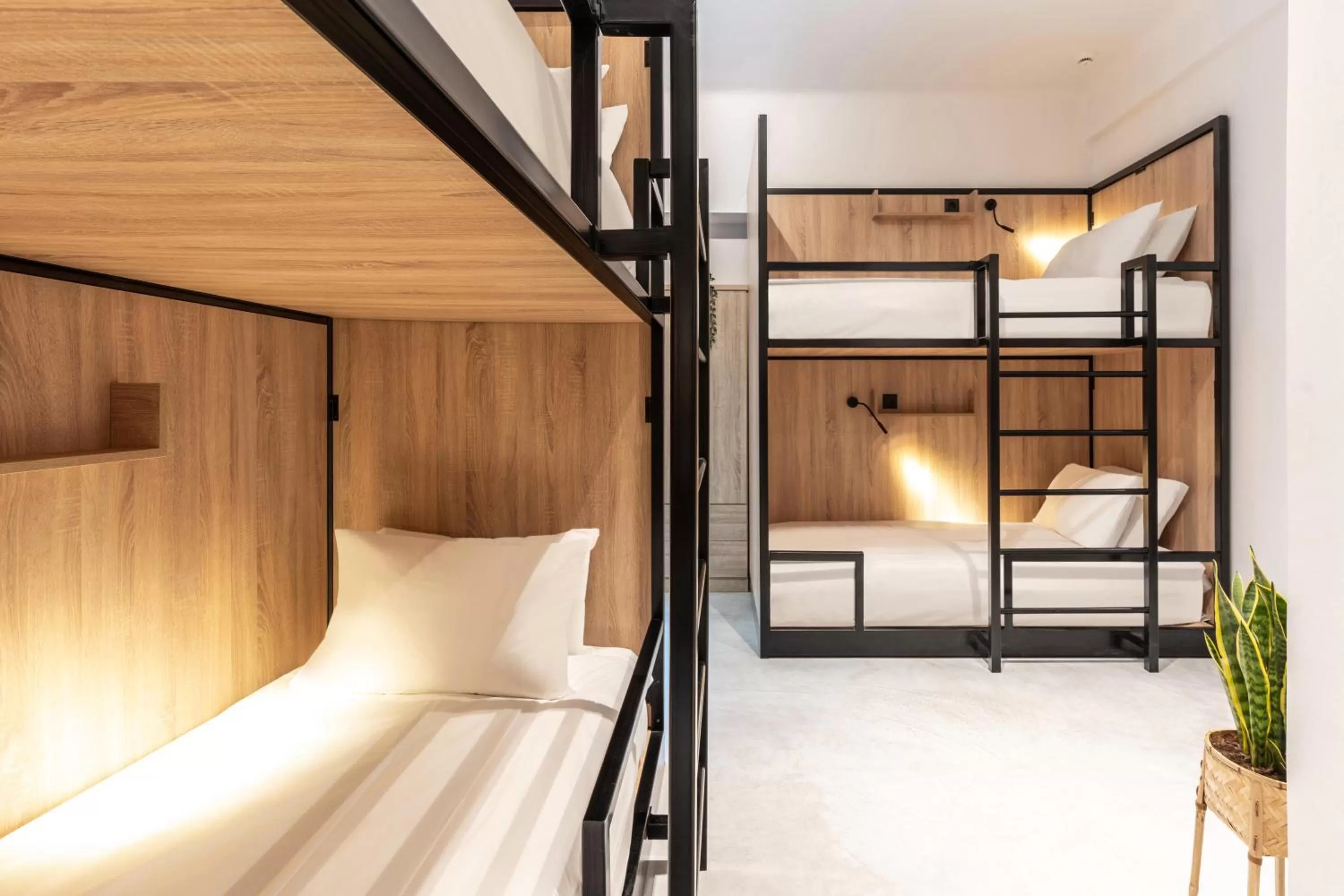 Bedroom, Bed in PAME Wild