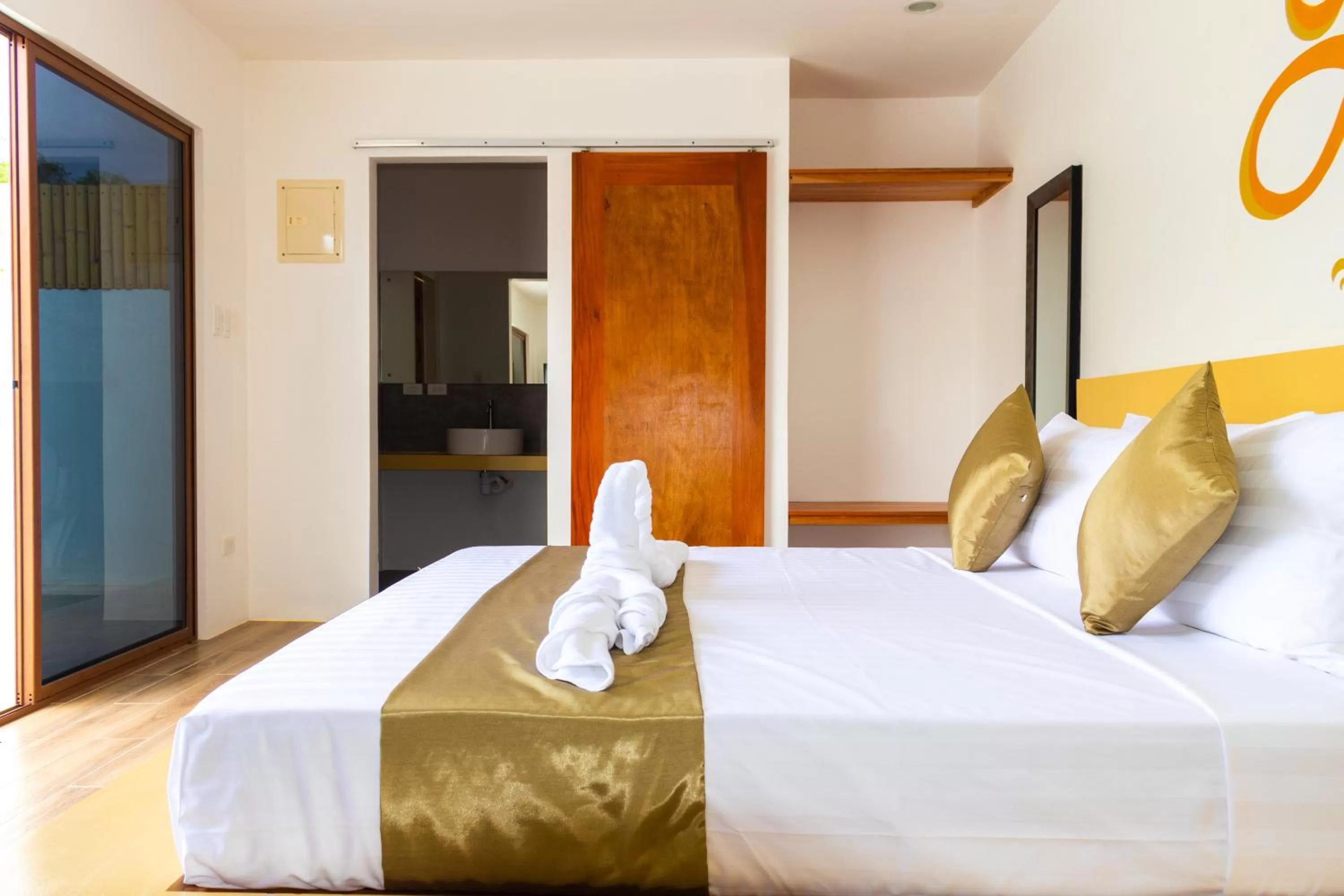 Bed in Montecarlo Villas Panglao