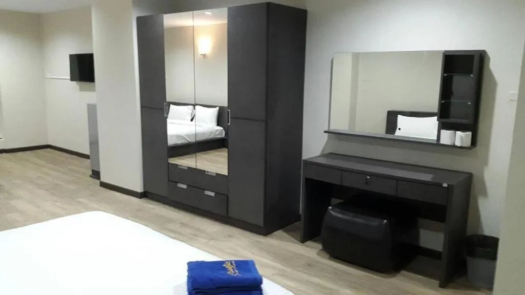 Bed in Pacific Residence