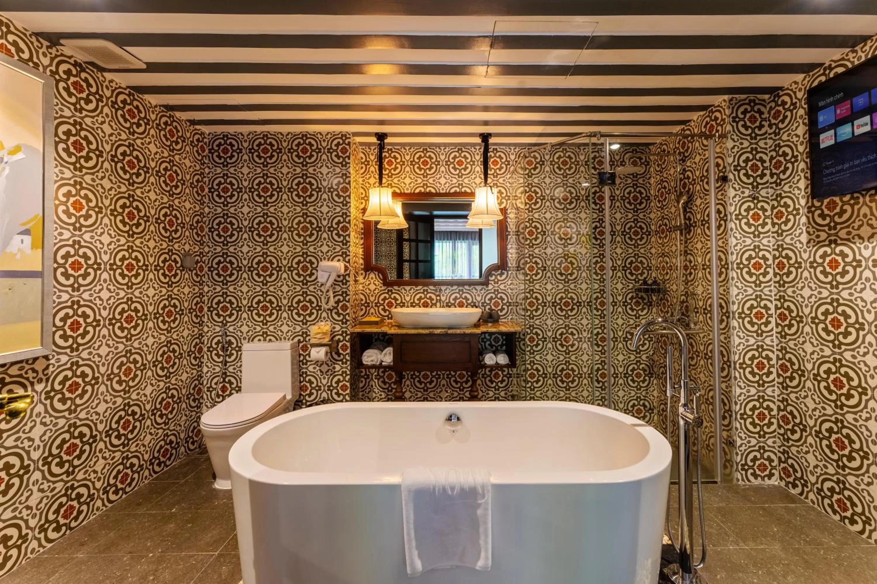 Toilet in Son Hoi An Boutique Hotel & Spa