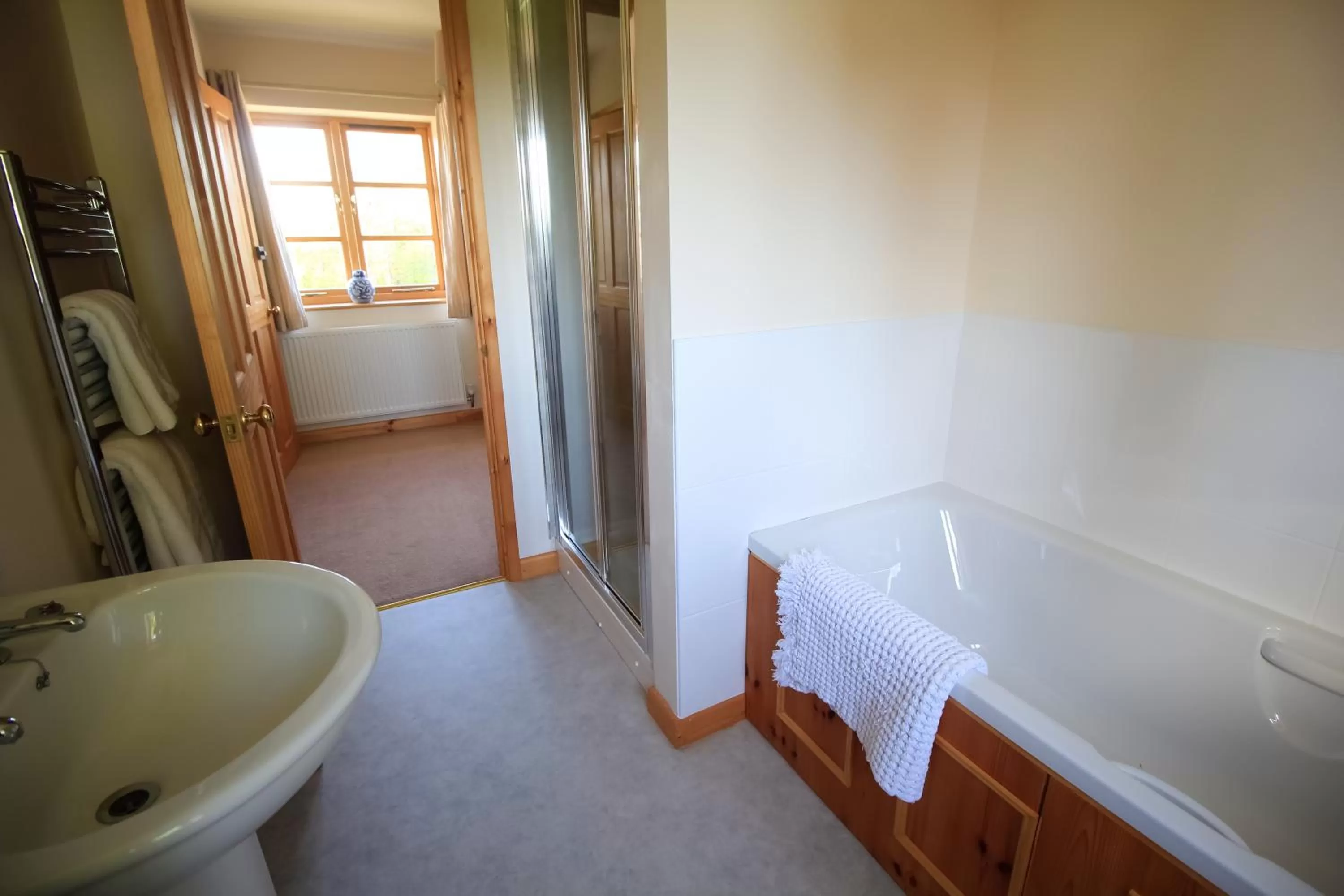 Bathroom, Bed in Three Ways Farmhouse B&B