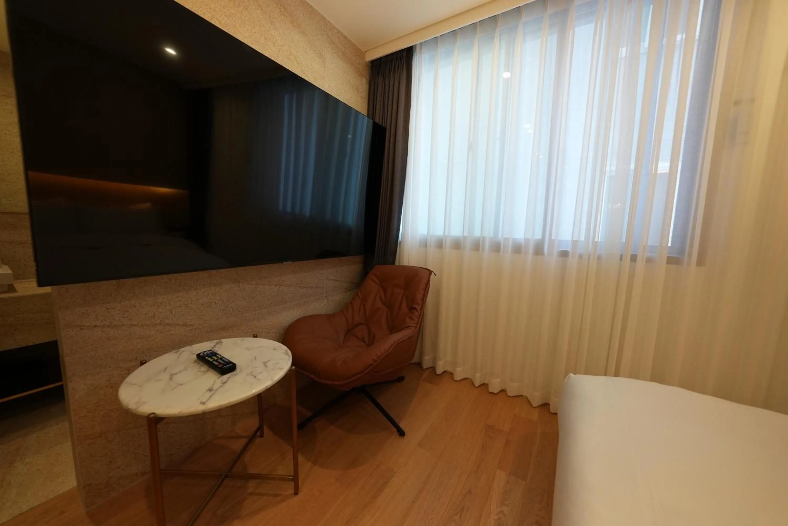 TV and multimedia in Amare Hotel Jongno