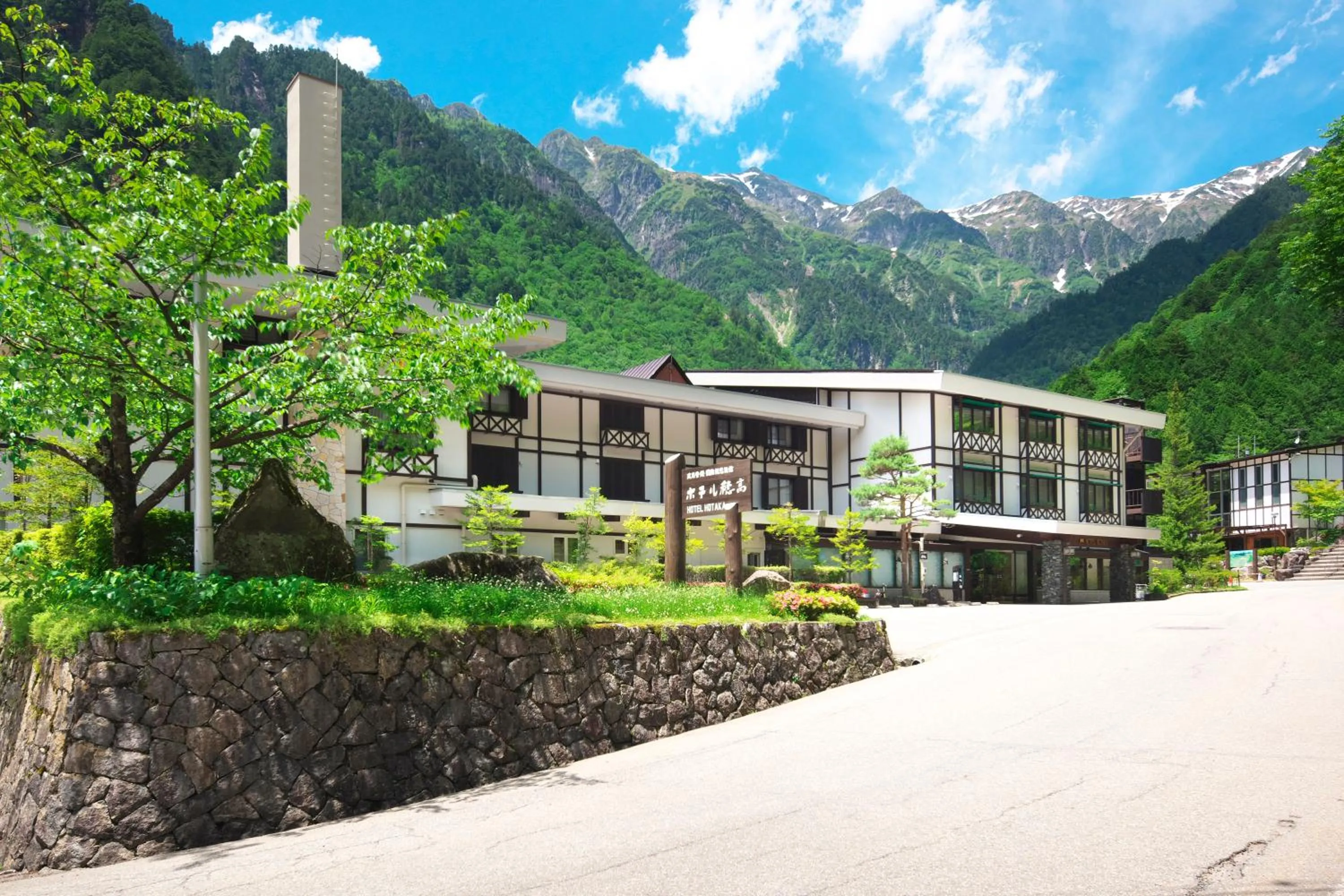 Property building in Hotel Hotaka