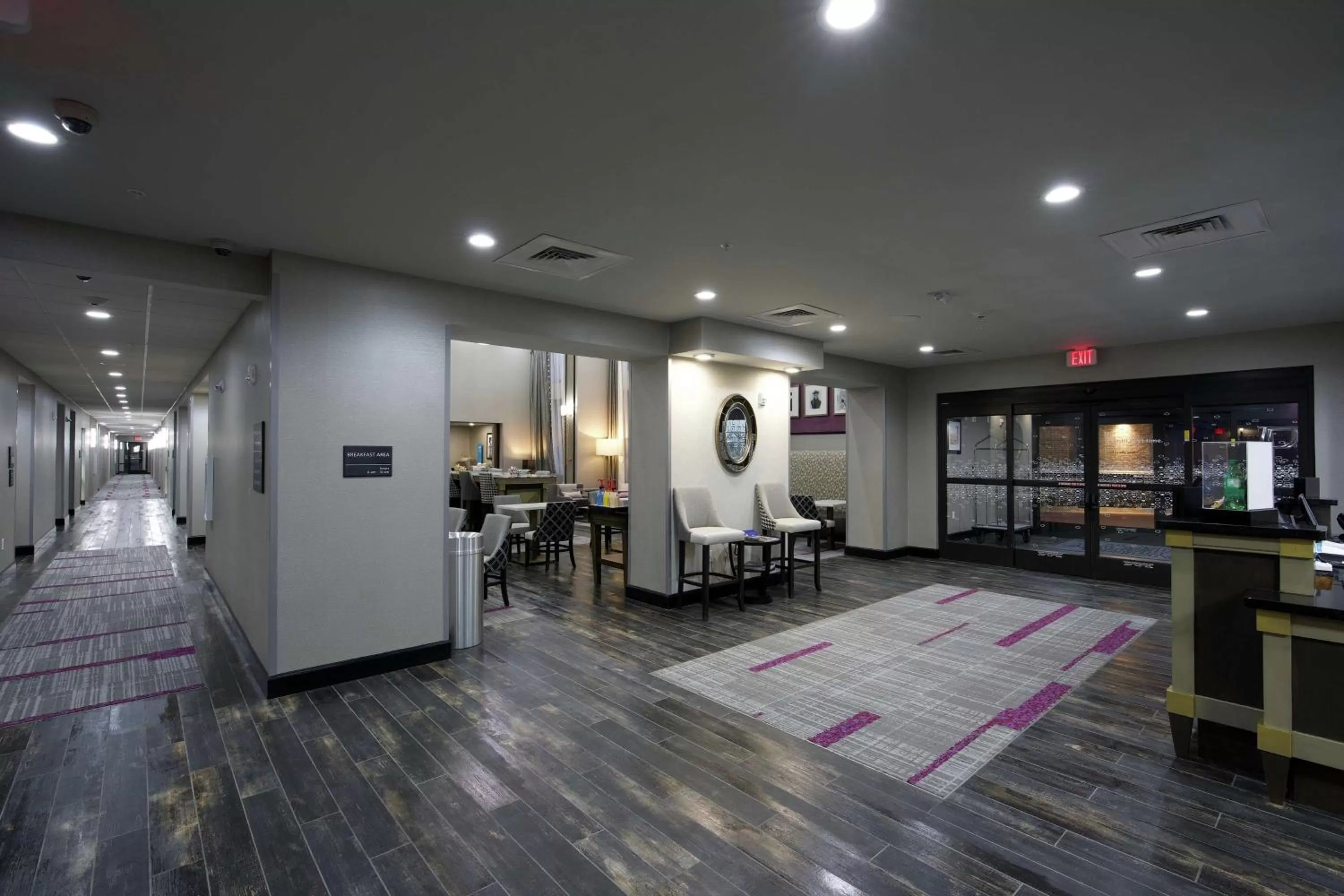Lobby or reception in Hampton Inn & Suites Ridgeland