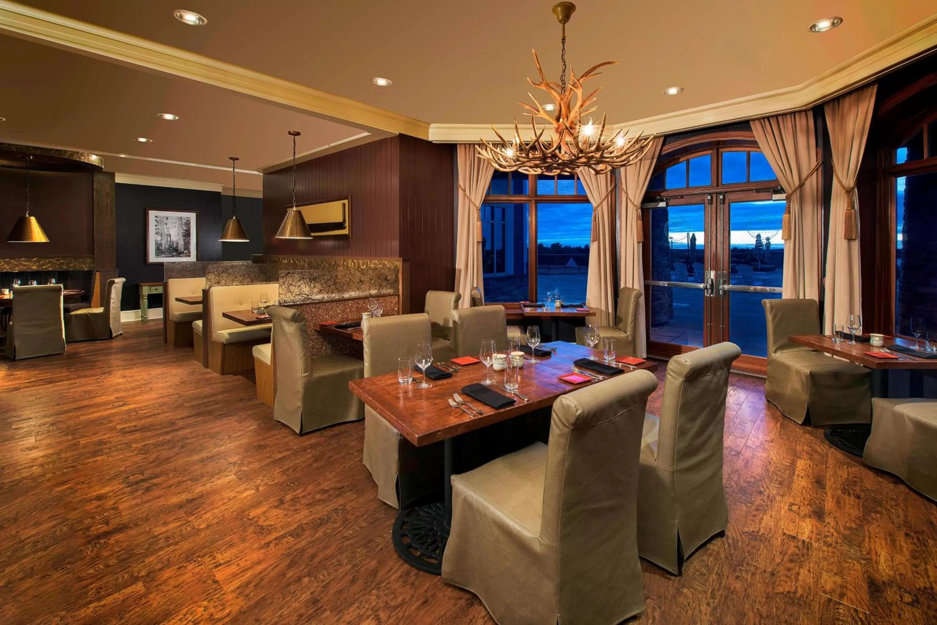 Restaurant/places to eat in JW Marriott The Rosseau Muskoka Resort & Spa