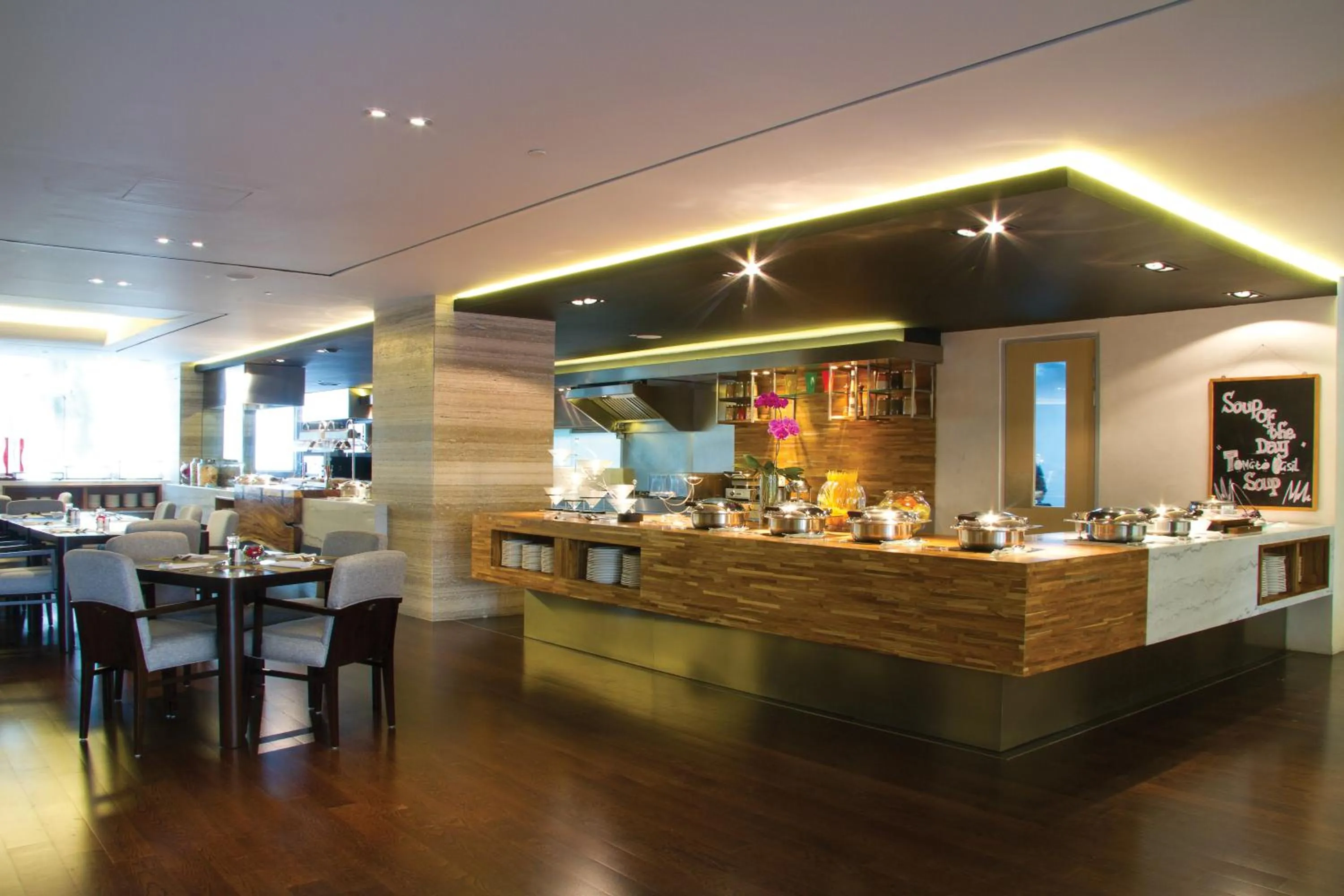 Restaurant/places to eat in Kristal Hotel Jakarta