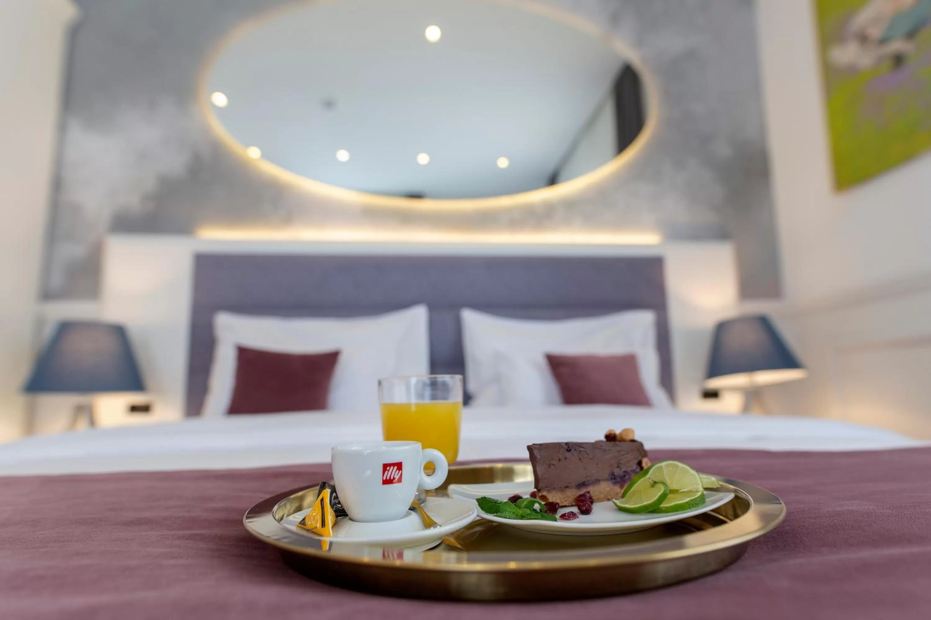 Food and drinks, Bed in Public House Hotel