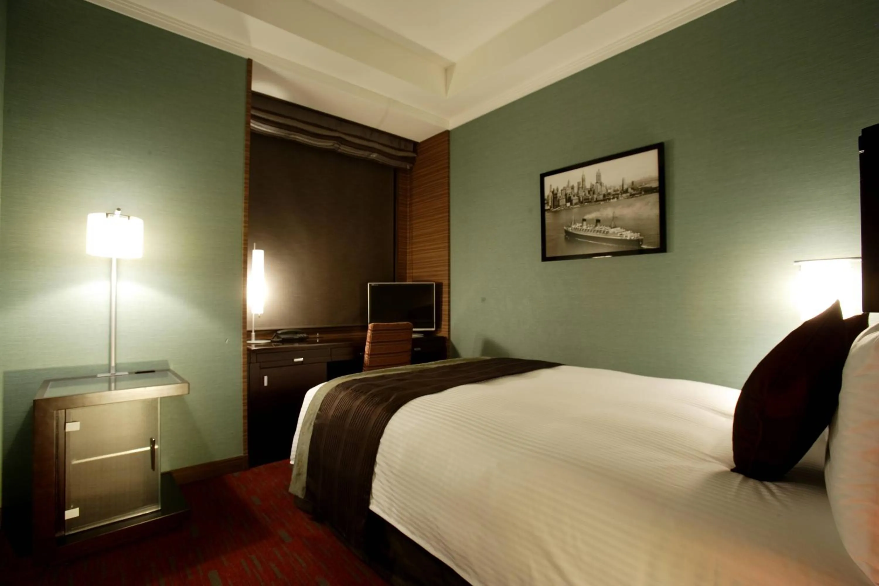 Bed in Hotel Trusty Tokyo Bayside