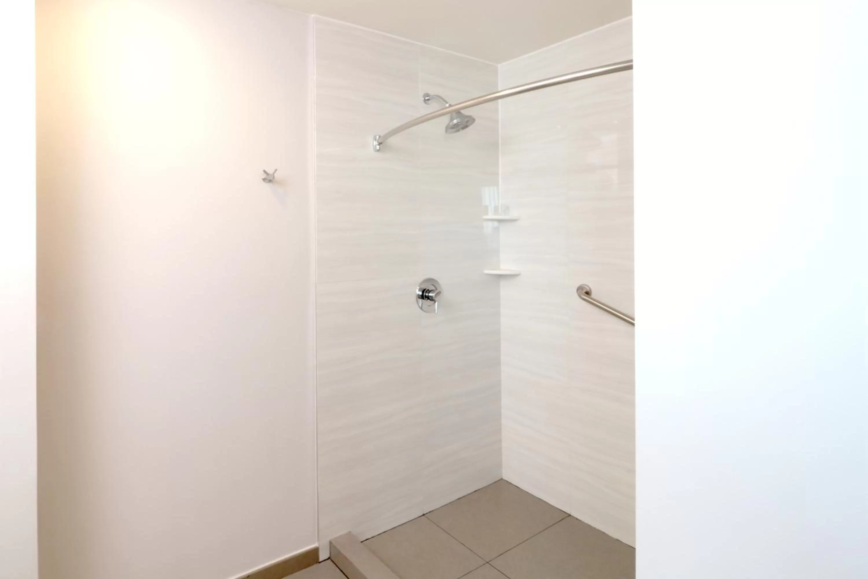 Bathroom in Holiday Inn Express Hotel & Suites Hermosillo by IHG
