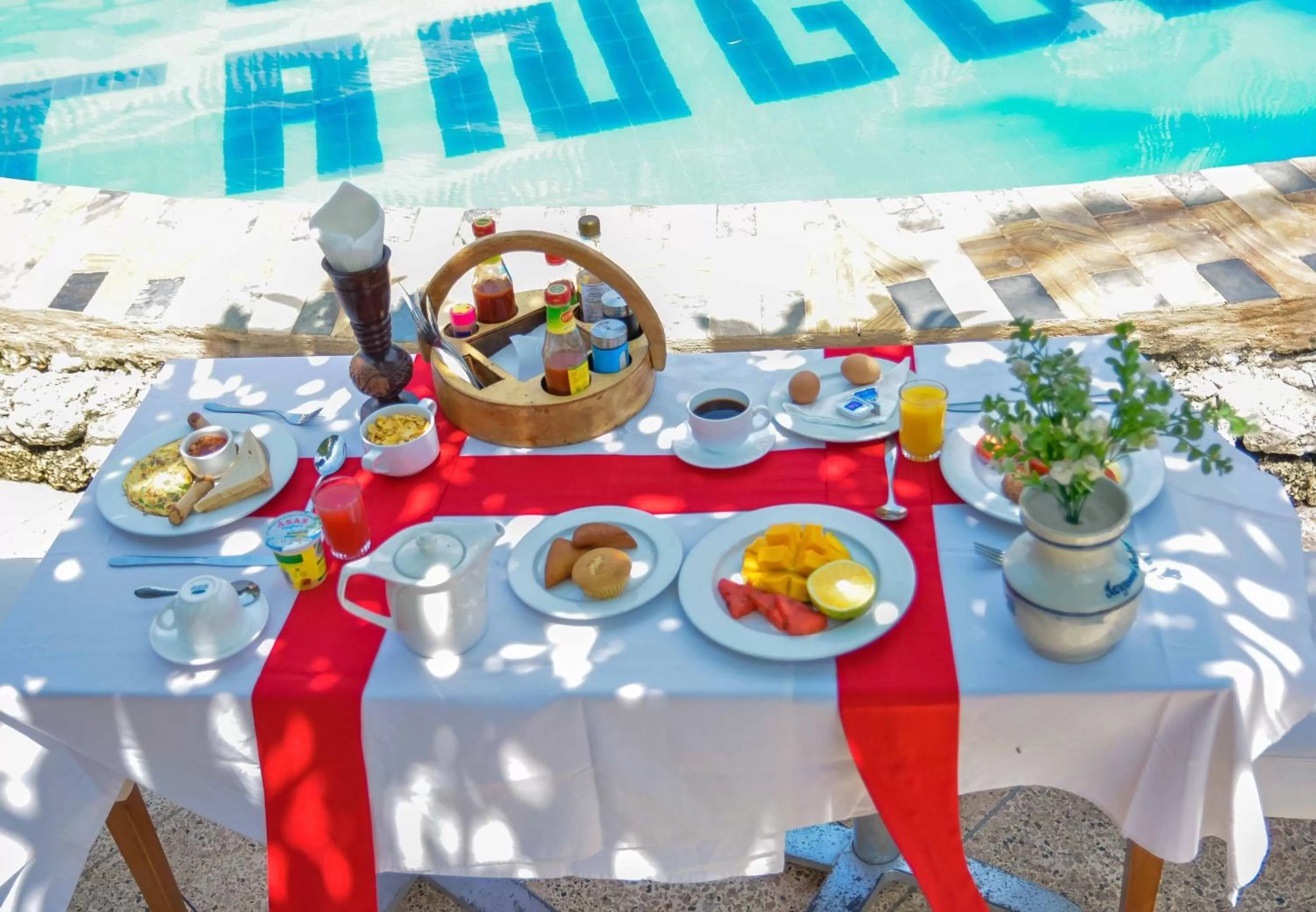 Restaurant/places to eat in Best Western Jangwani Sea Breeze Resort