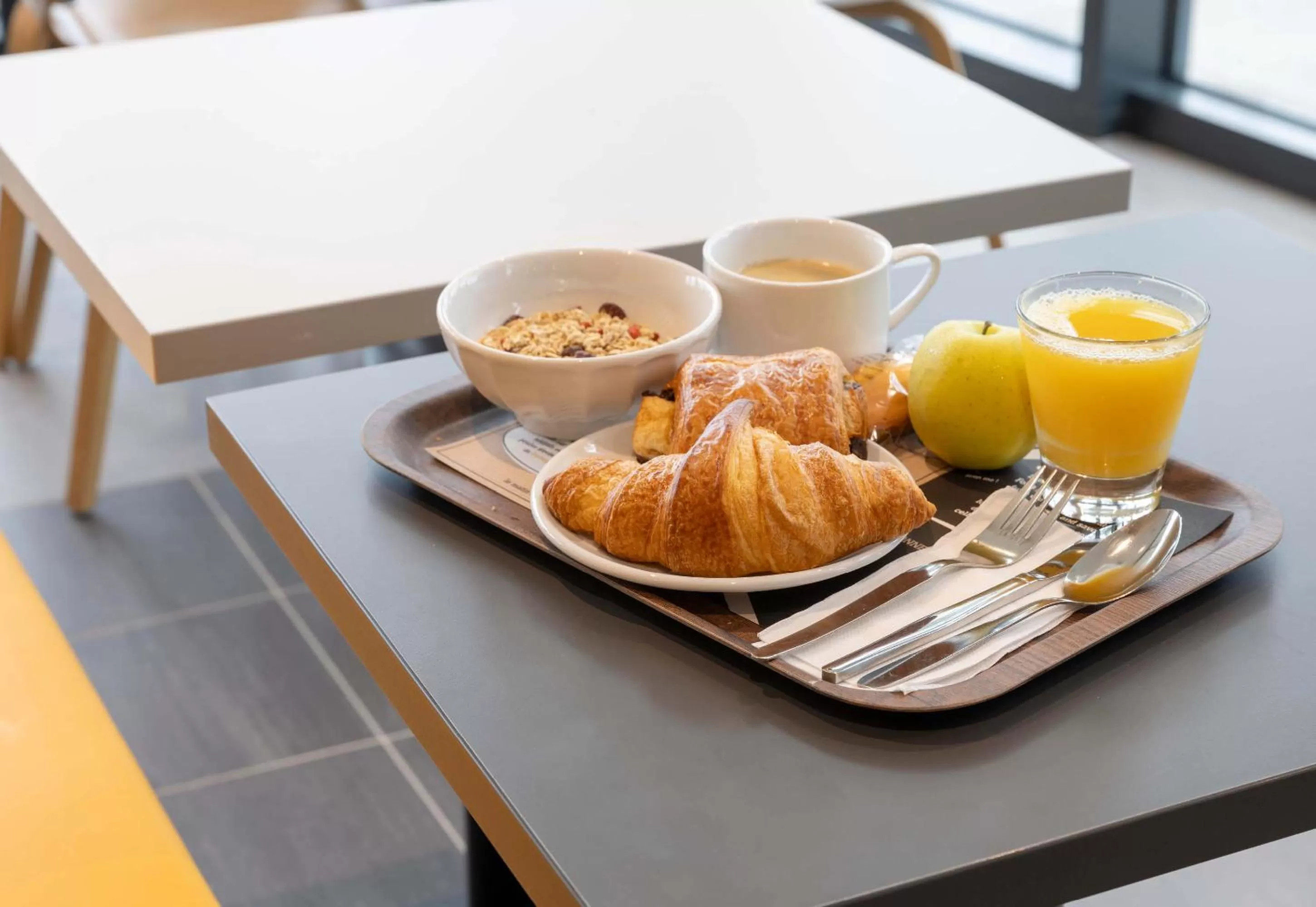 Breakfast in B&B HOTEL Saint-Geours-de-Maremne Hossegor