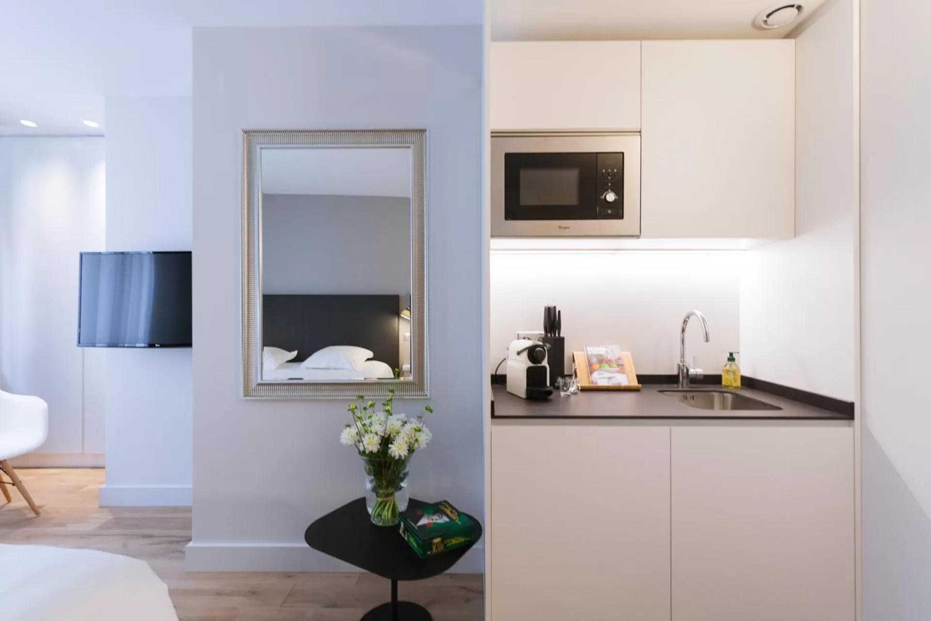 TV and multimedia in Appartement T4 Le Courbin