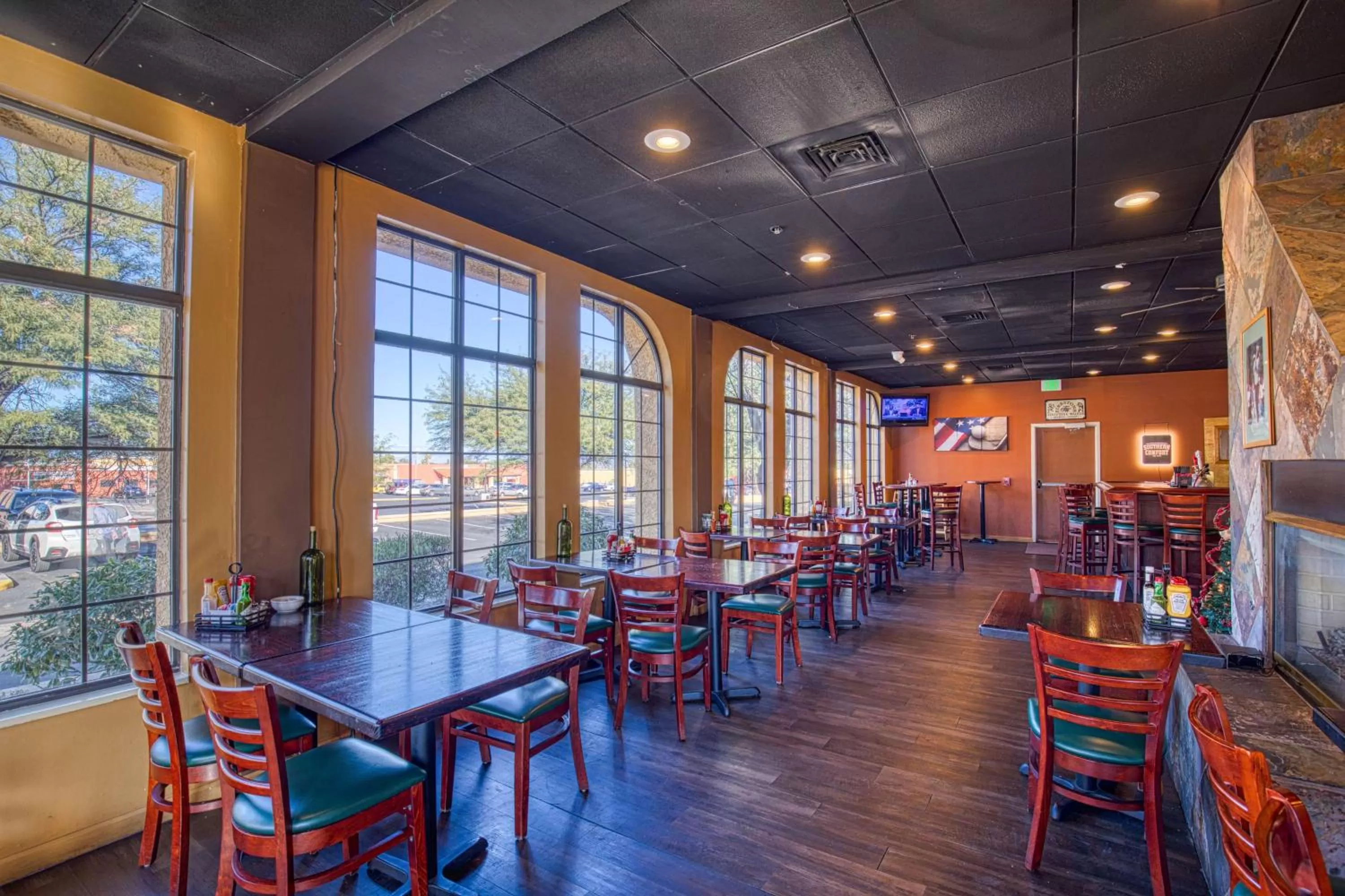 Restaurant/places to eat in Best Western Green Valley Inn