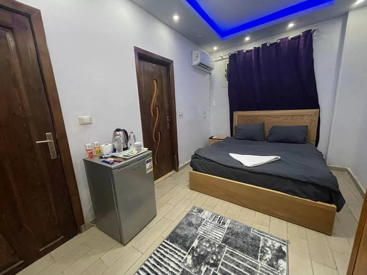 Deluxe Single Room - single occupancy in pyramids inn