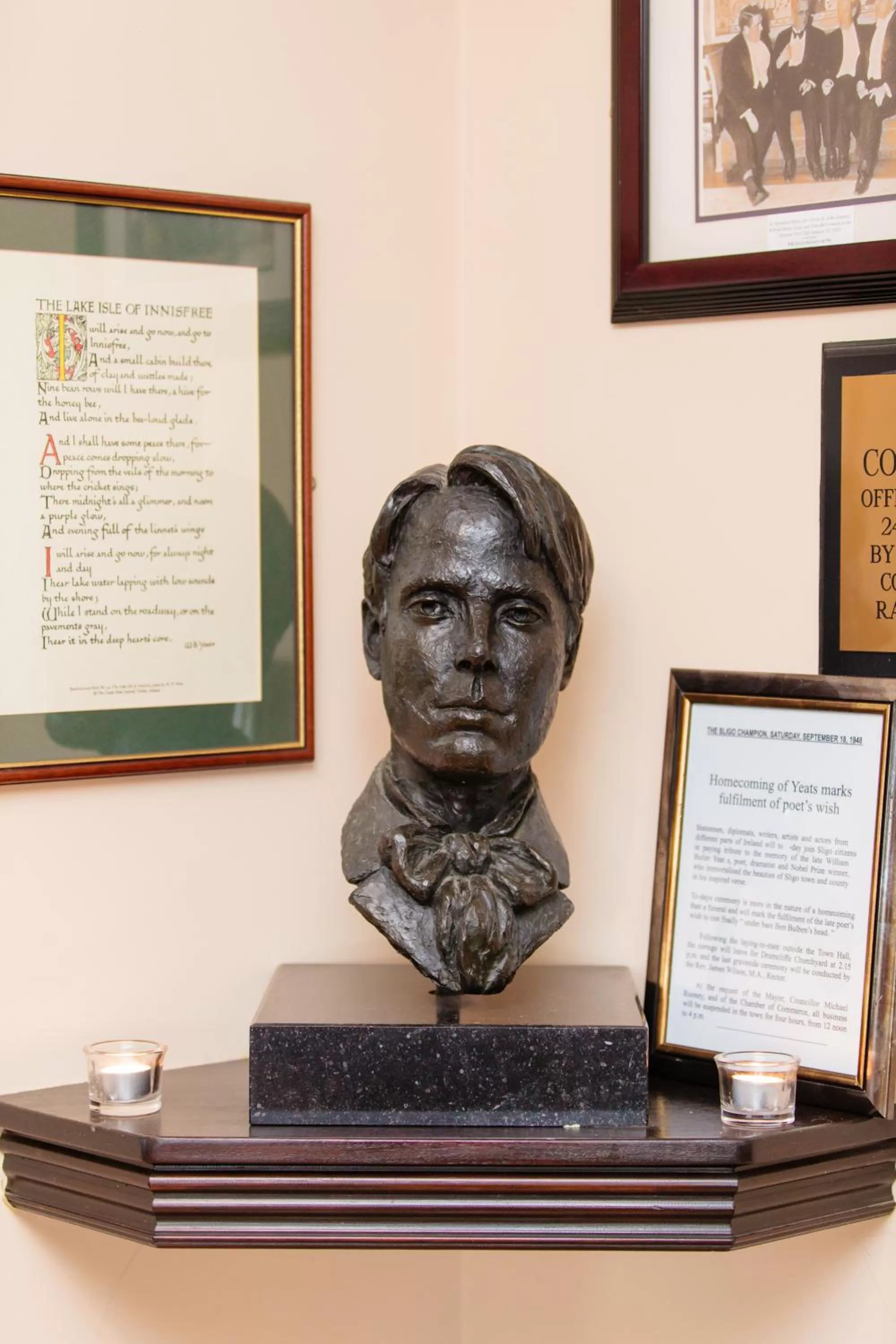 Decorative detail in The Yeats County Inn Hotel