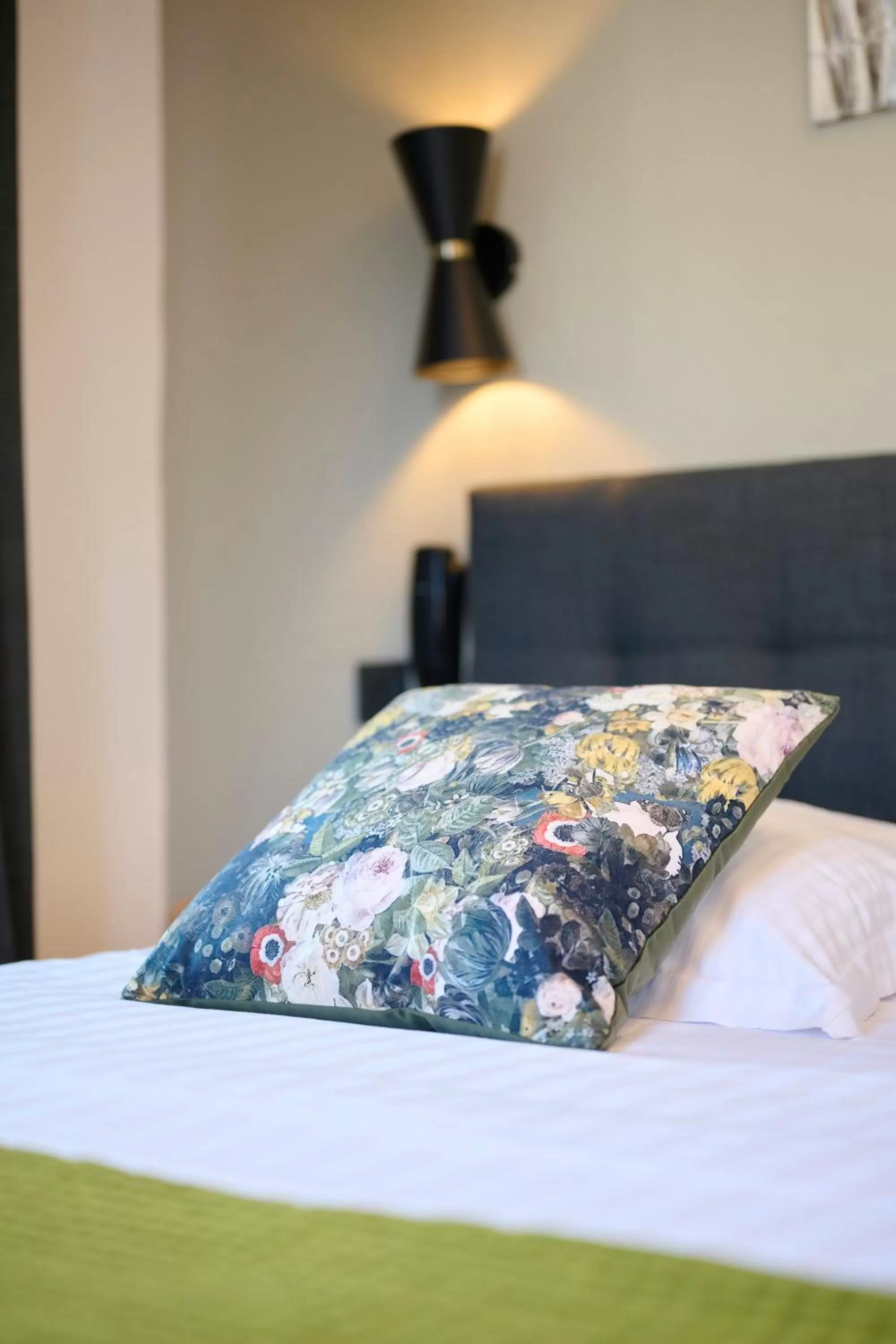 Decorative detail, Bed in The Originals Boutique, Hôtel La Colonne de Bronze, Saint-Valéry-sur-Somme