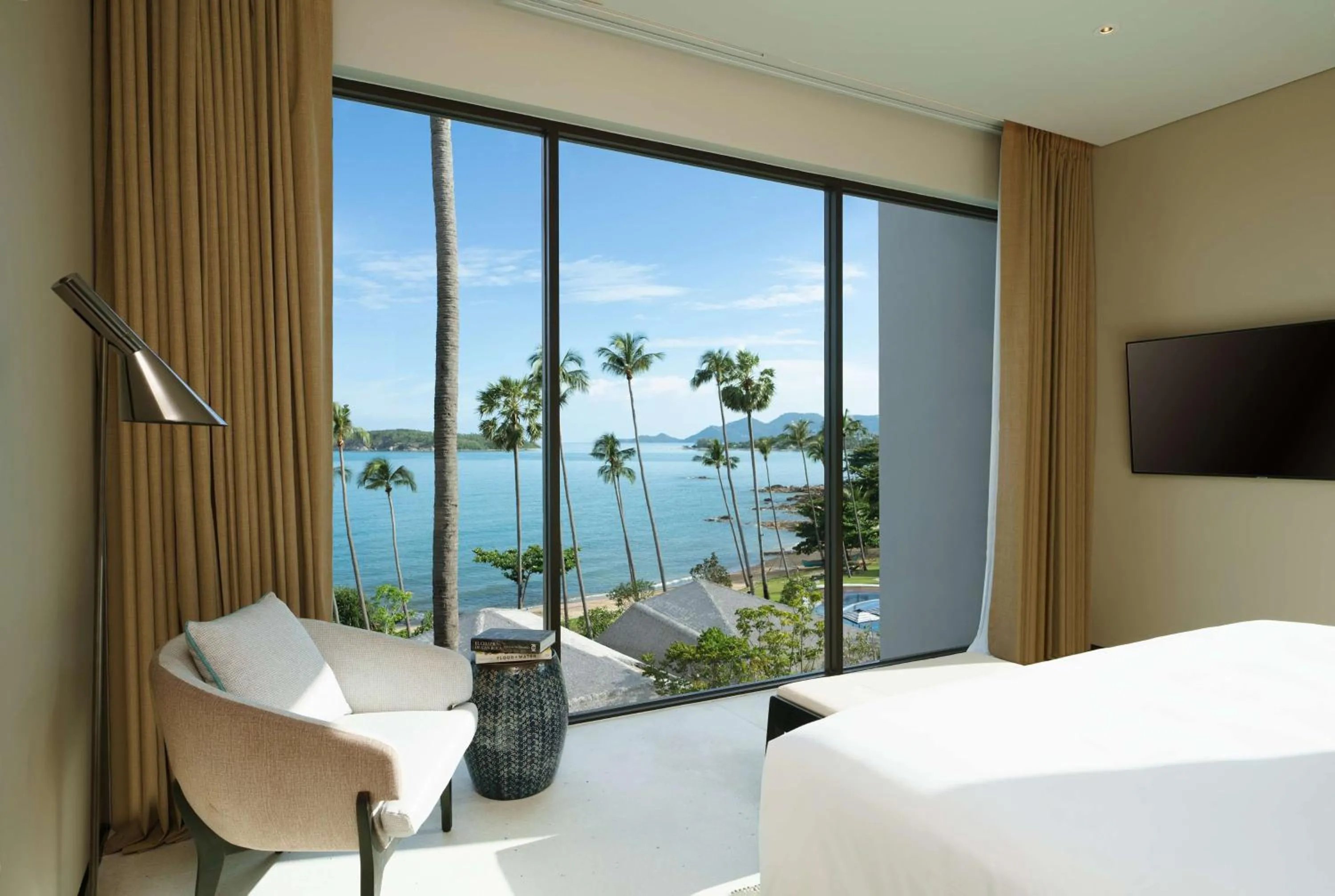 Photo of the whole room, Bed in Hyatt Regency Koh Samui